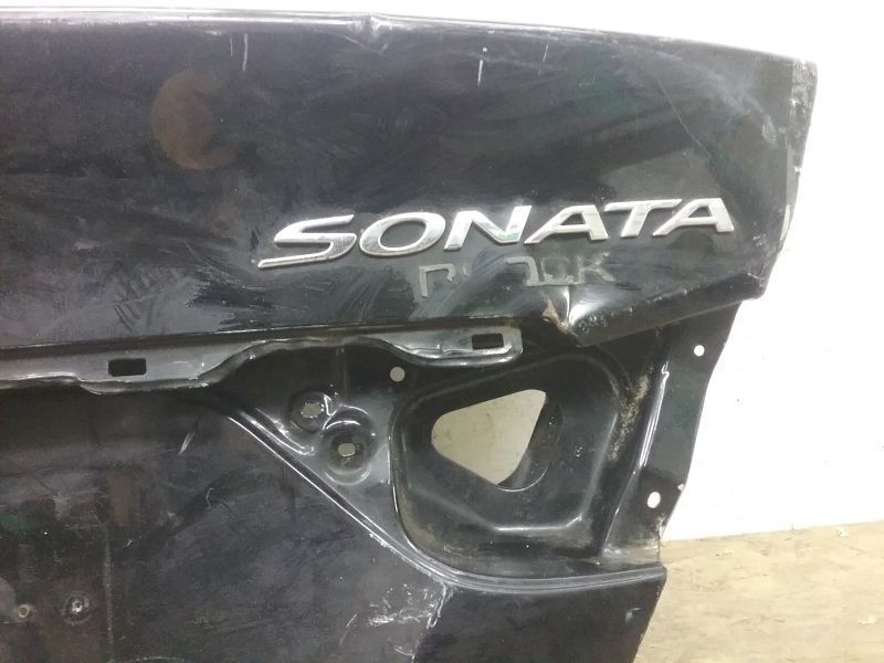 Крышка багажника Hyundai Sonata 6