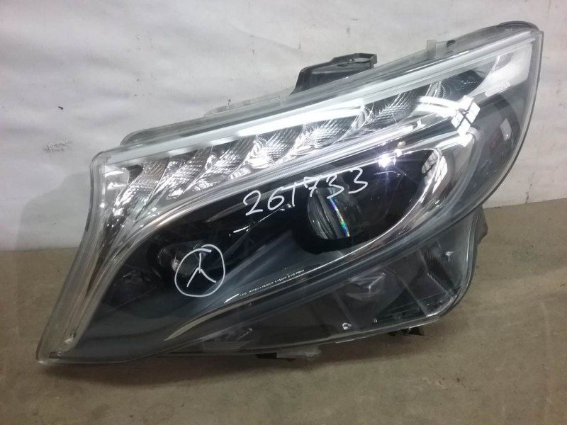 Фара передняя левая Mercedes Benz V-klasse W447 LED