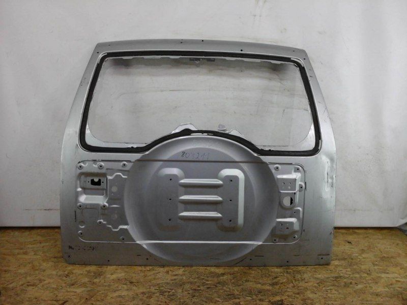 Крышка багажника Mitsubishi Pajero 4