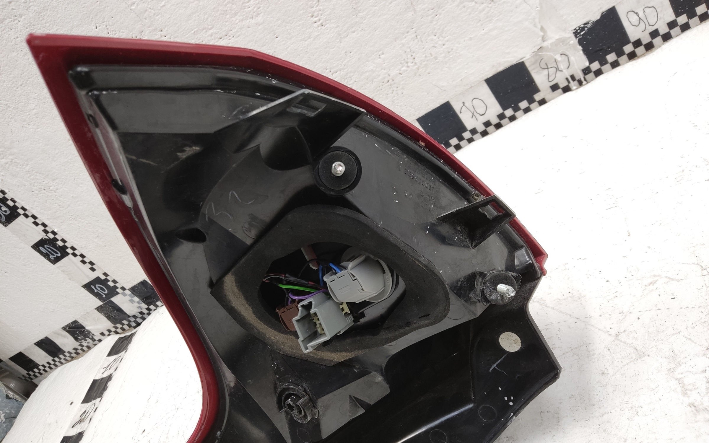 Фонарь задний левый Volvo XC60 1