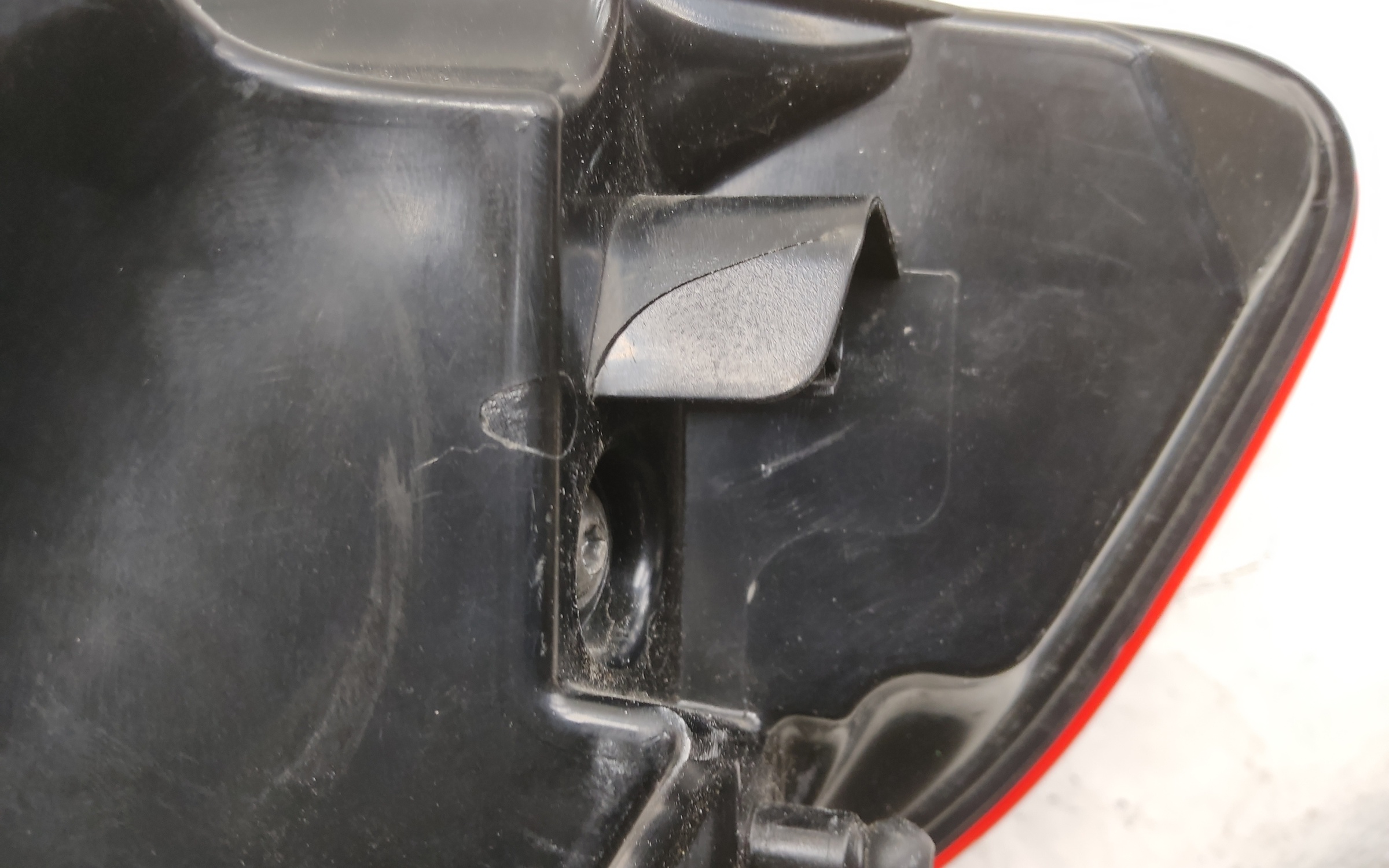 Фонарь задний левый наружный Audi Q3 2 LED