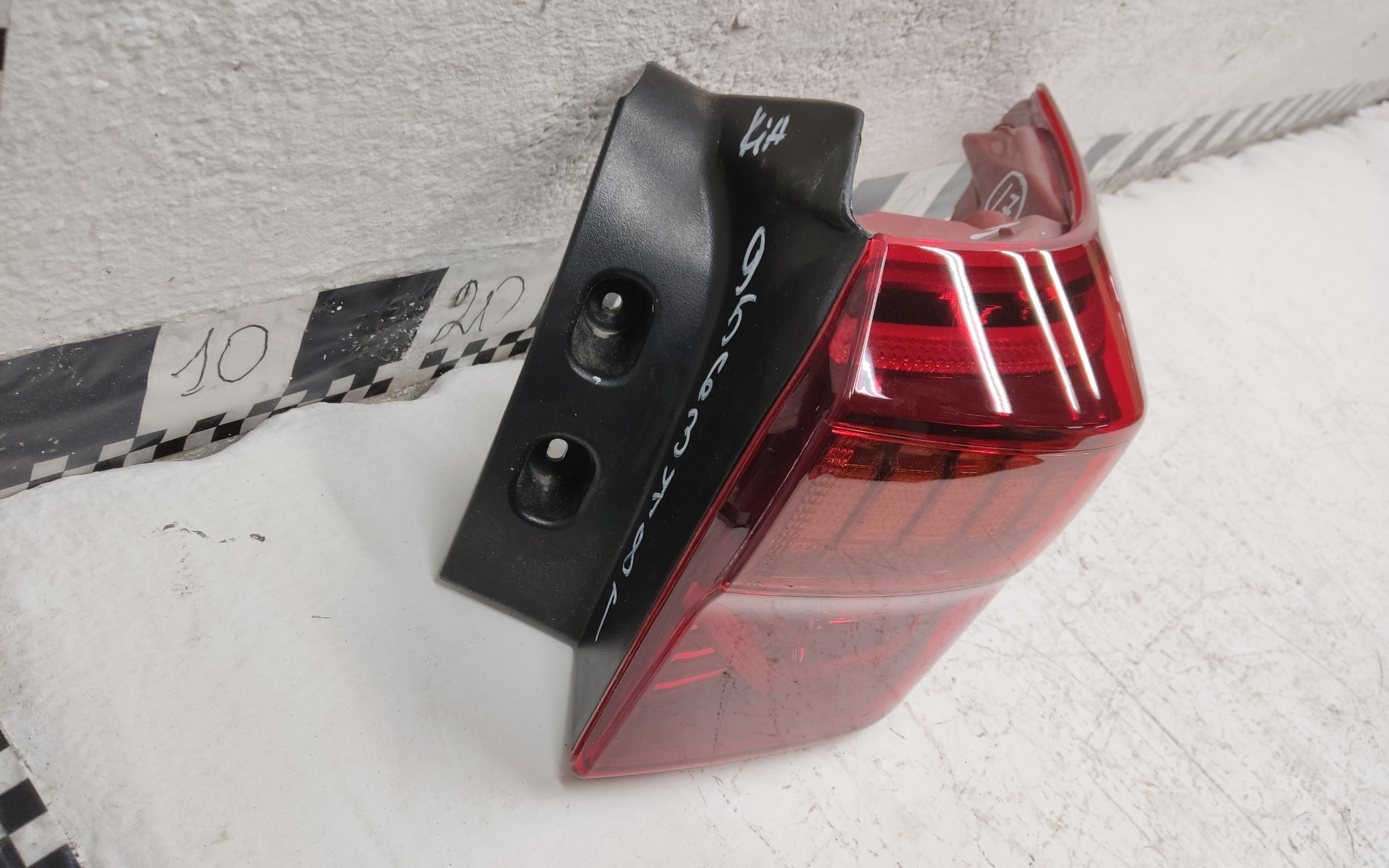 Фонарь задний правый наружний Kia Seltos LED