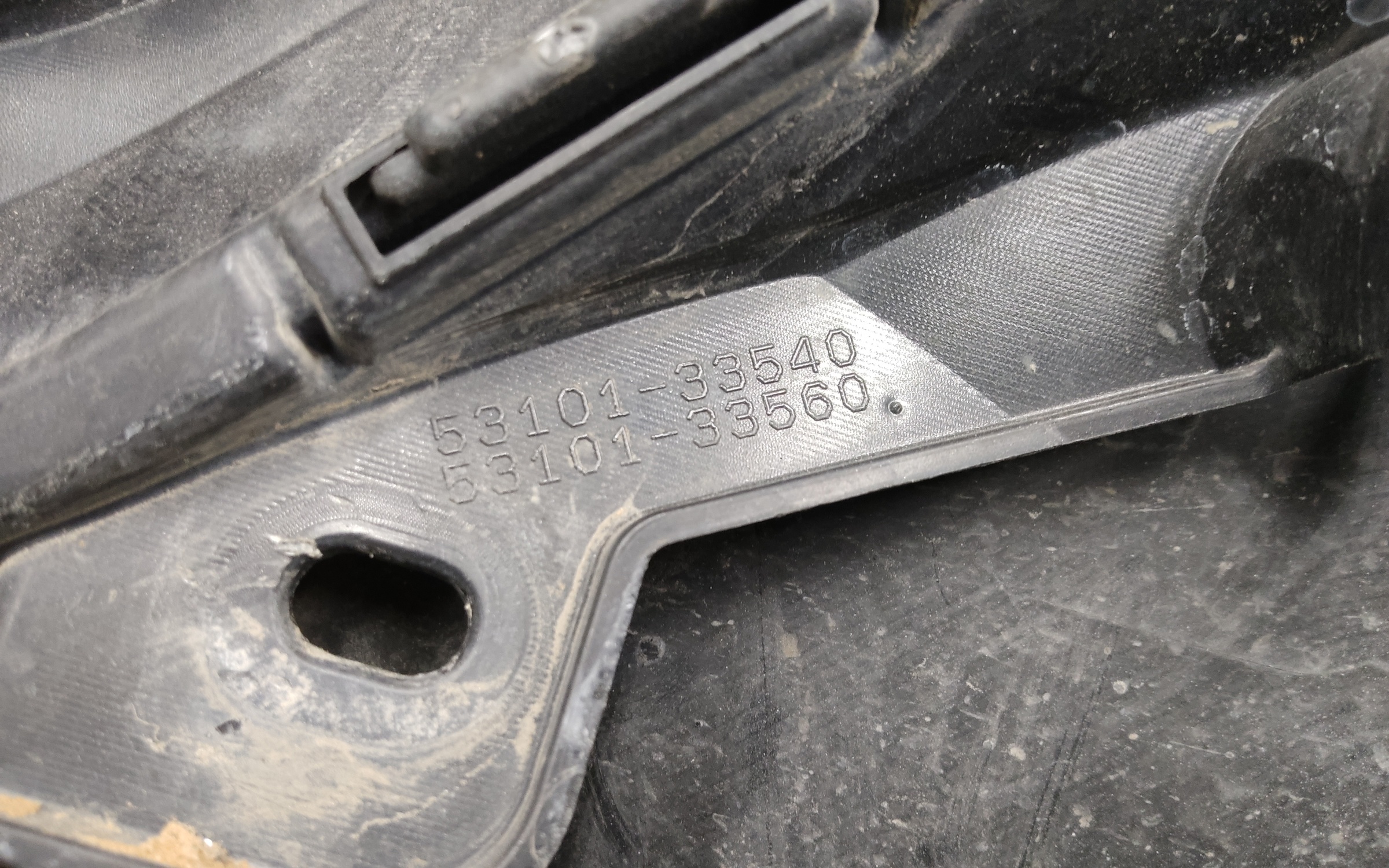 Бампер передний Toyota Camry V70