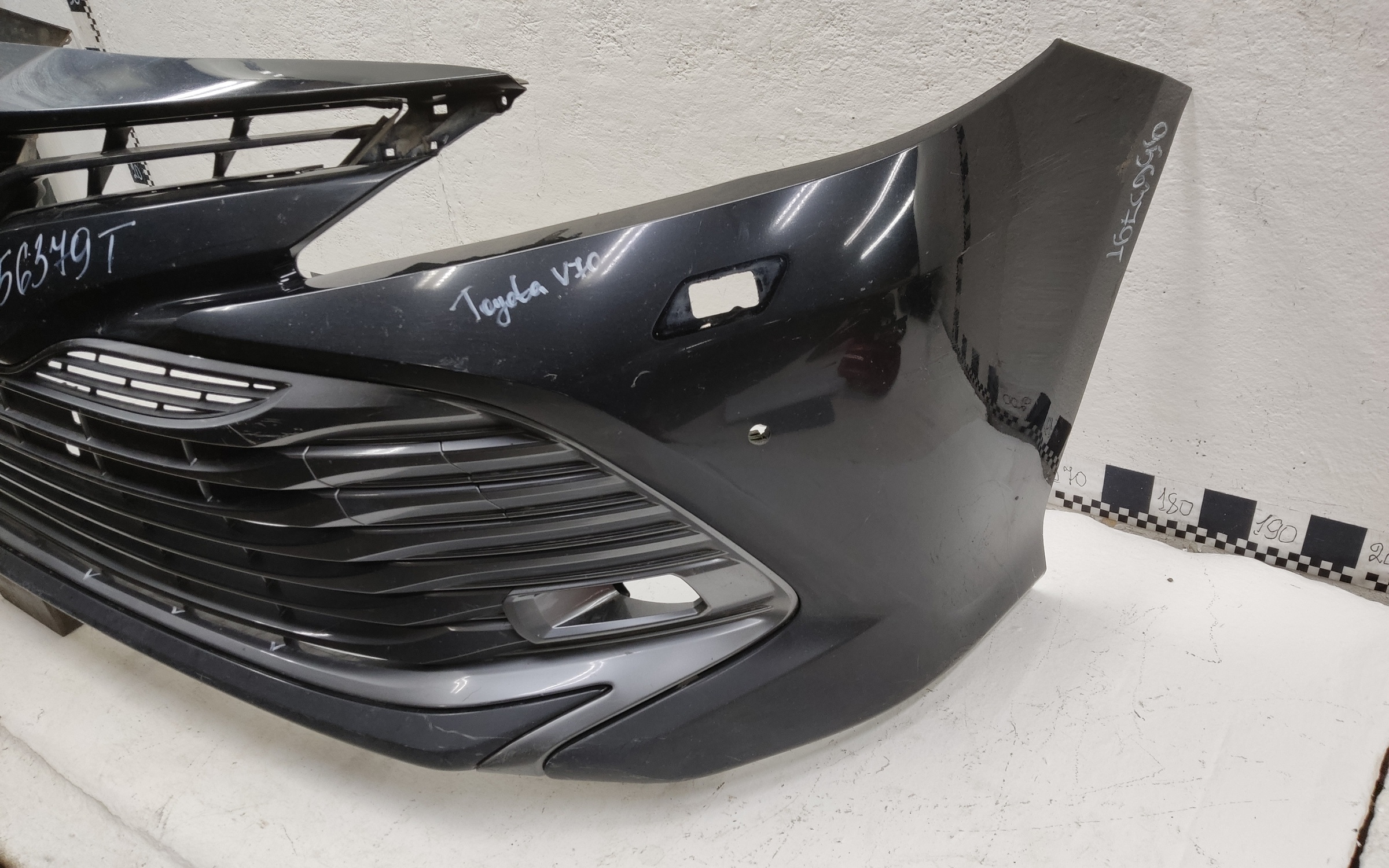 Бампер передний Toyota Camry V70