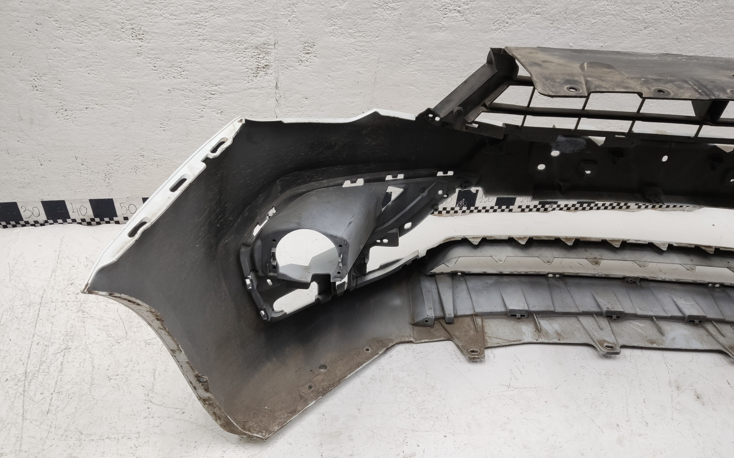 Бампер передний Lada Vesta 1 Restail