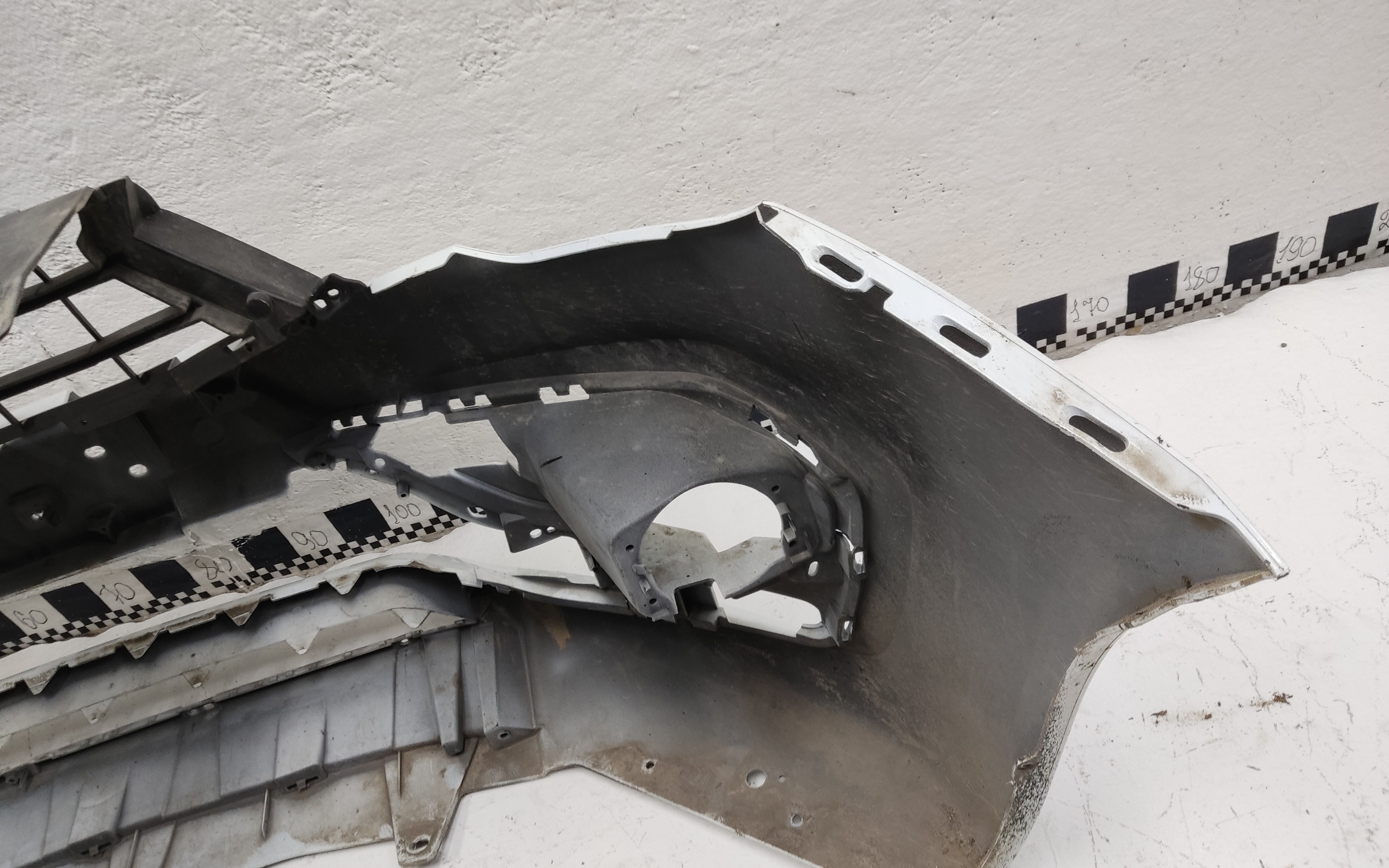 Бампер передний Lada Vesta 1 Restail