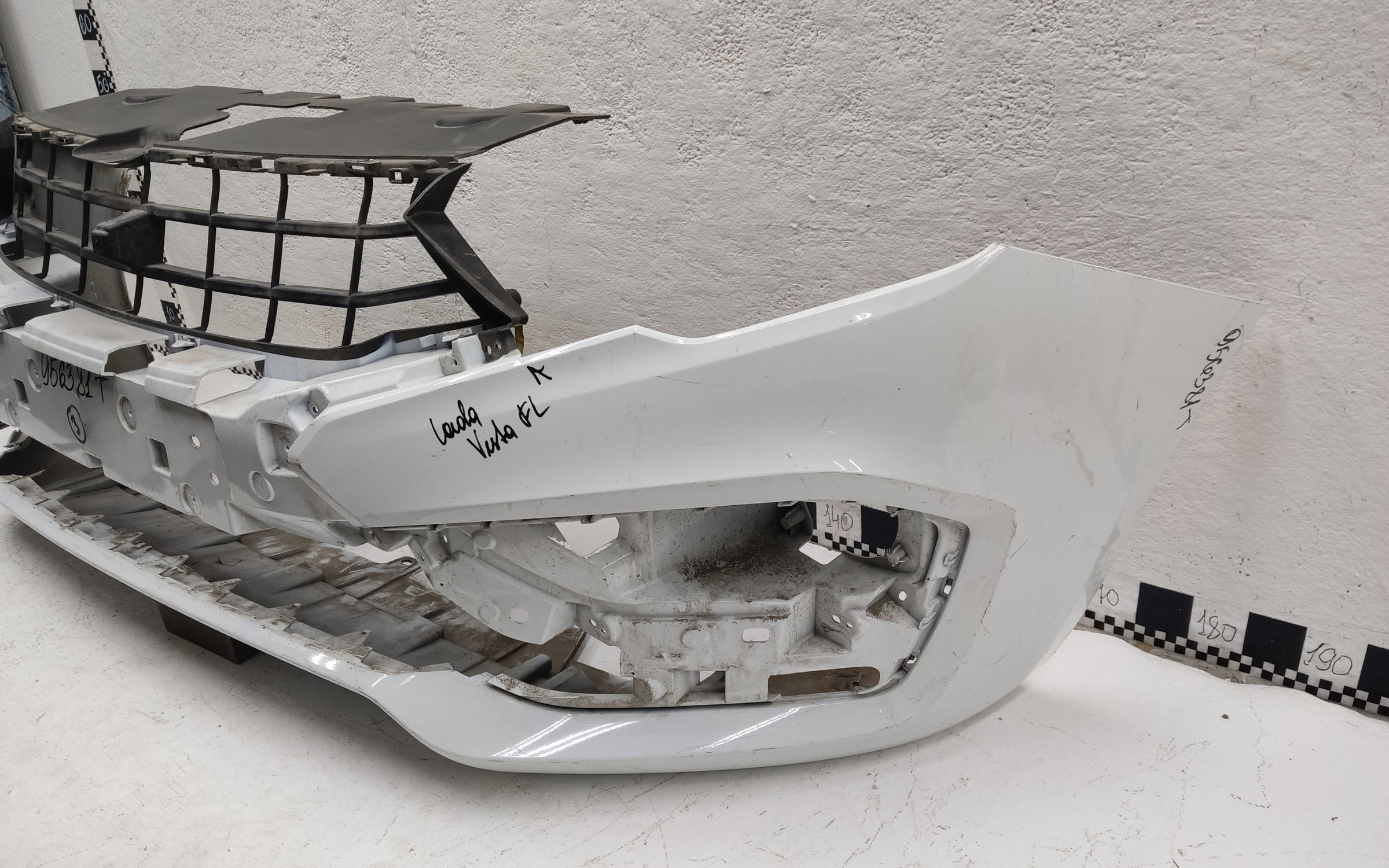 Бампер передний Lada Vesta 1 Restail