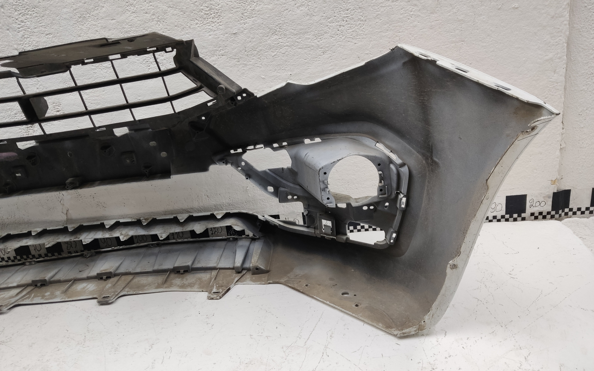 Бампер передний Lada Vesta 1 Restail