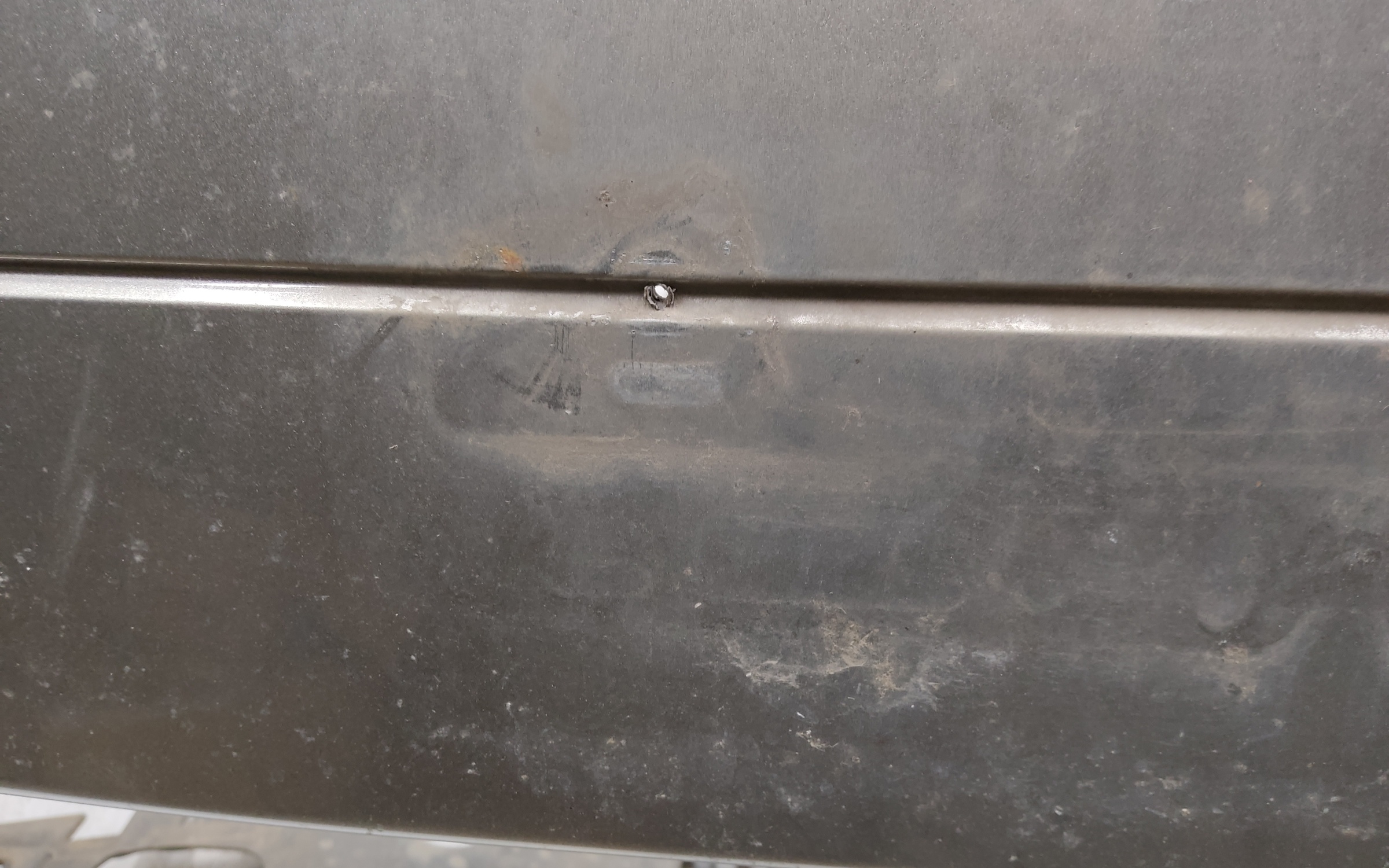 Бампер передний Land Rover Range Rover Velar под 4 парктроника и омыватели