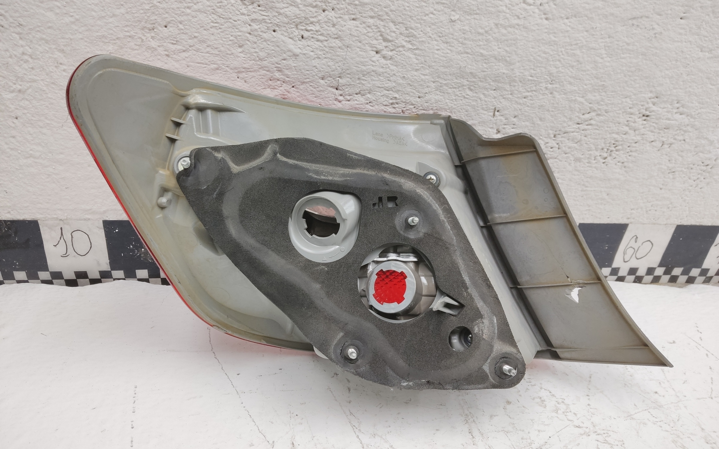 Фонарь задний правый наружный Toyota Camry V50