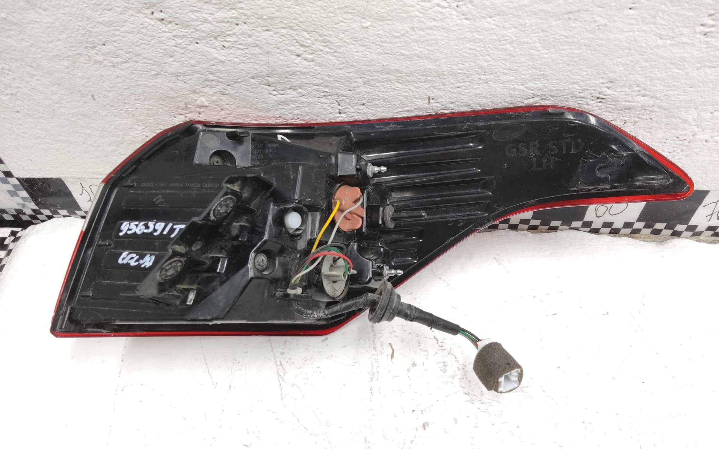 Фонарь задний левый наружный Hyundai Creta 1