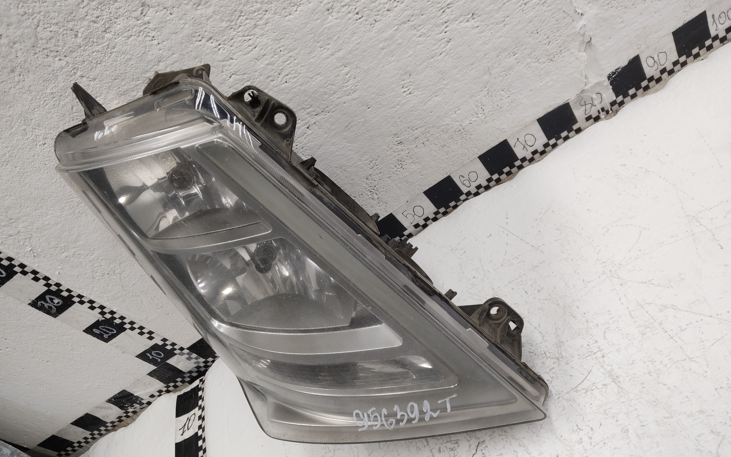 Фара передняя правая Volvo FH 4 галоген ДХО