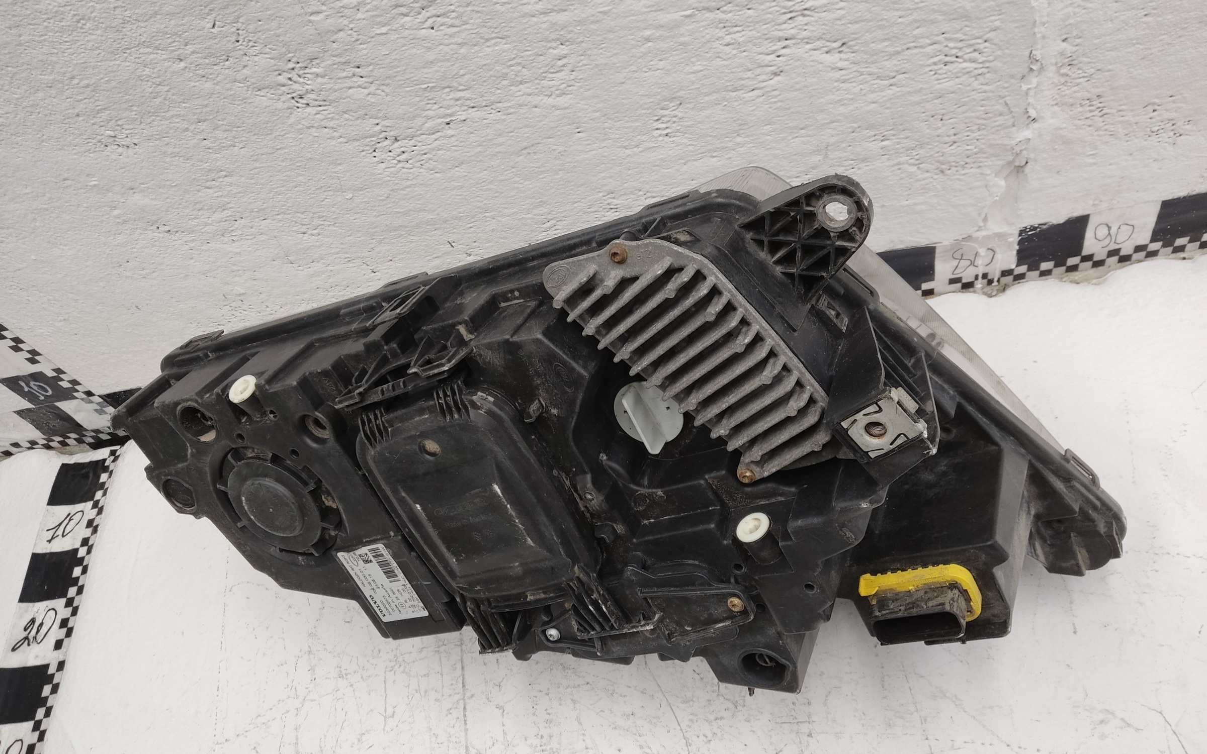 Фара передняя правая Volvo FH 4 галоген ДХО