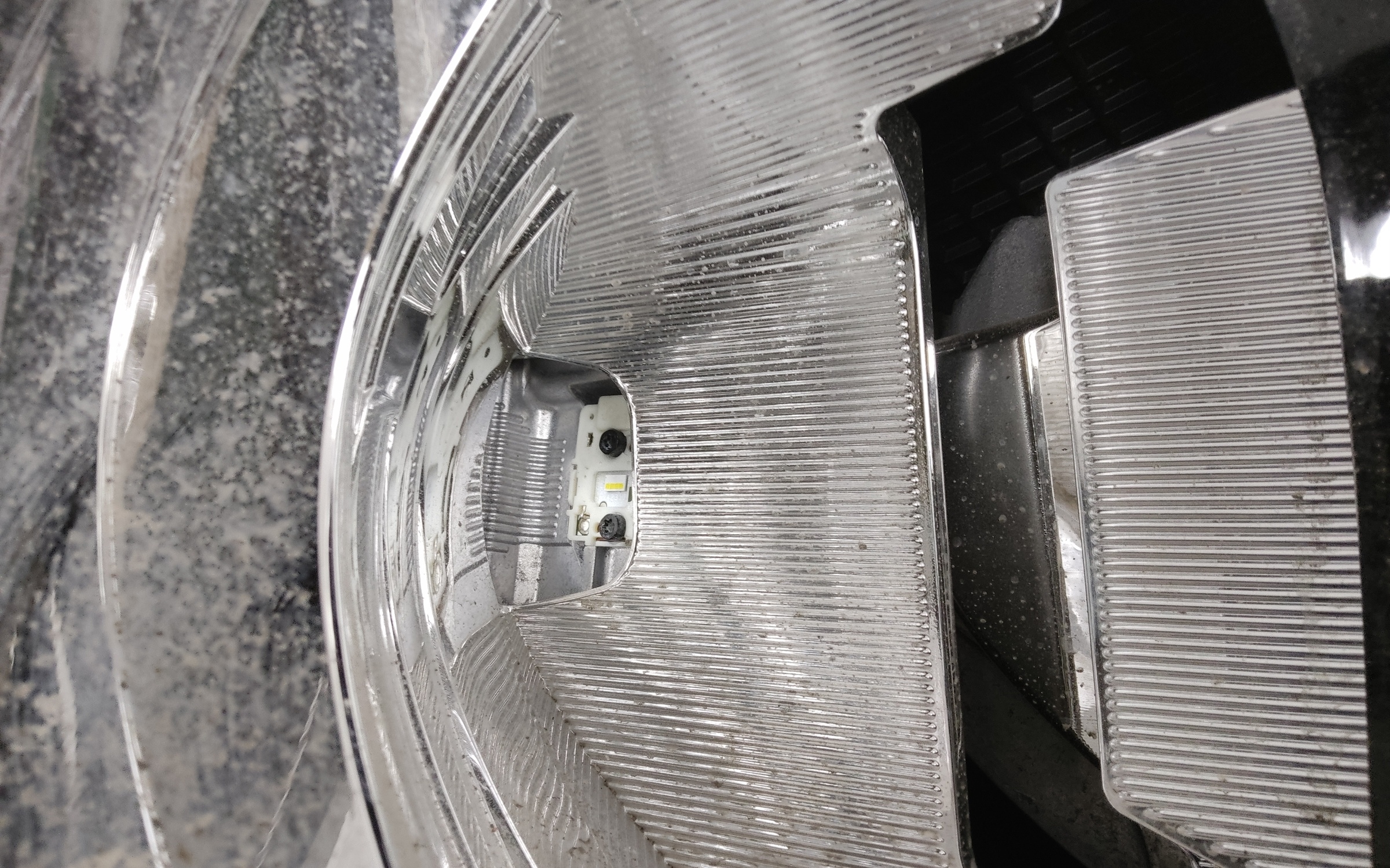 Фара передняя правая Scania 6 R Series LED