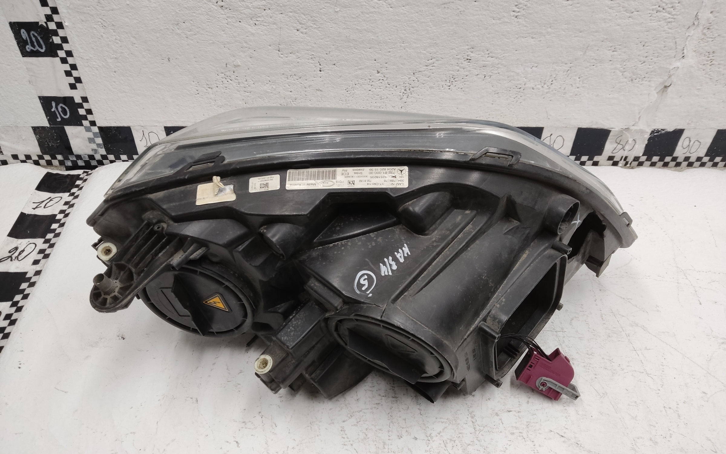 Фара передняя левая Mercedes Benz GLK-klasse X204 Restail ксенон