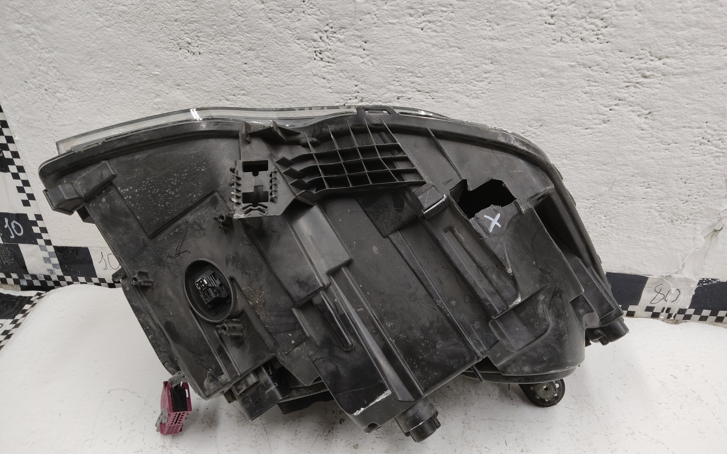 Фара передняя левая Mercedes Benz GLK-klasse X204 Restail ксенон