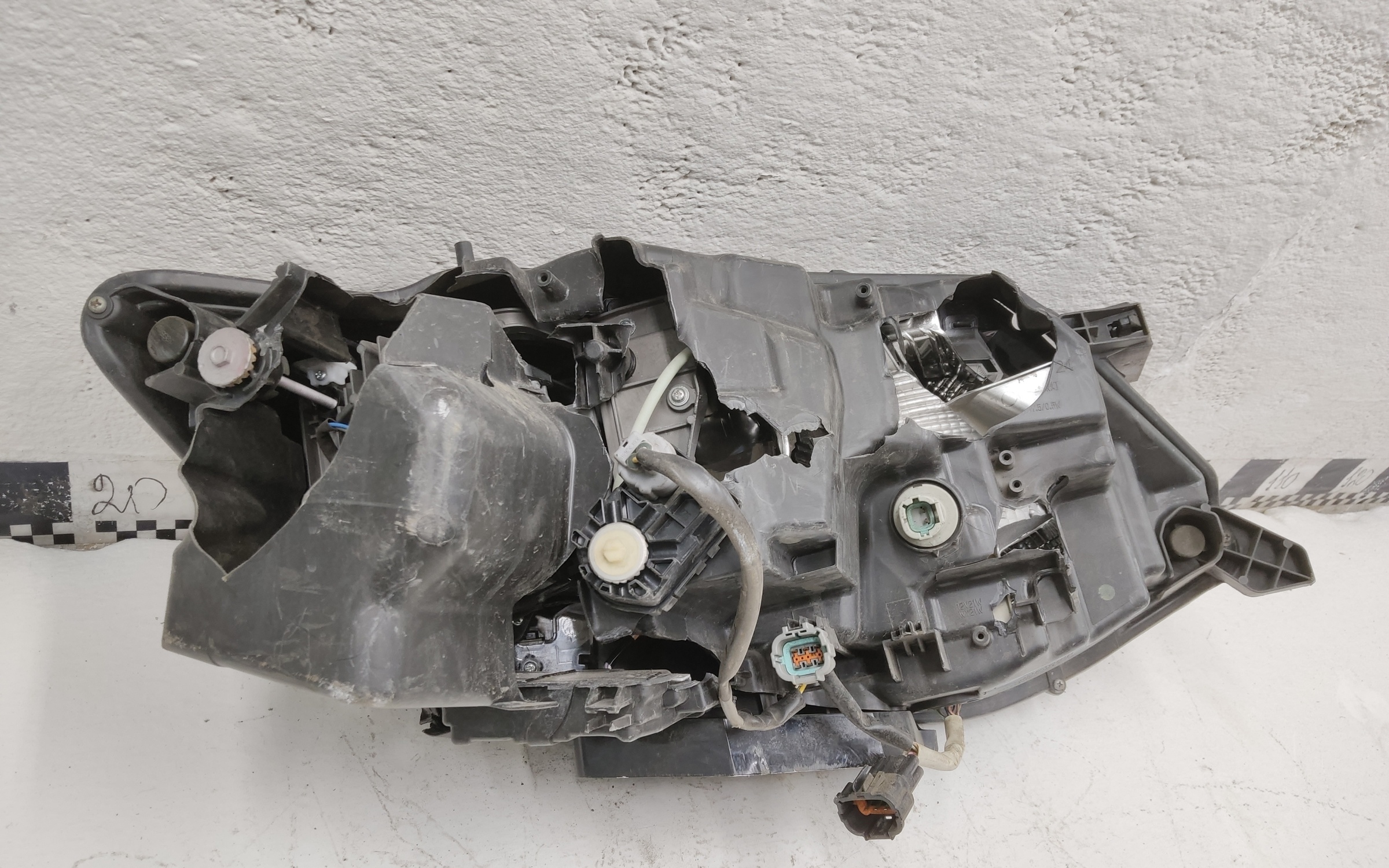 Фара передняя левая Nissan X-Trail T32 Restail LED