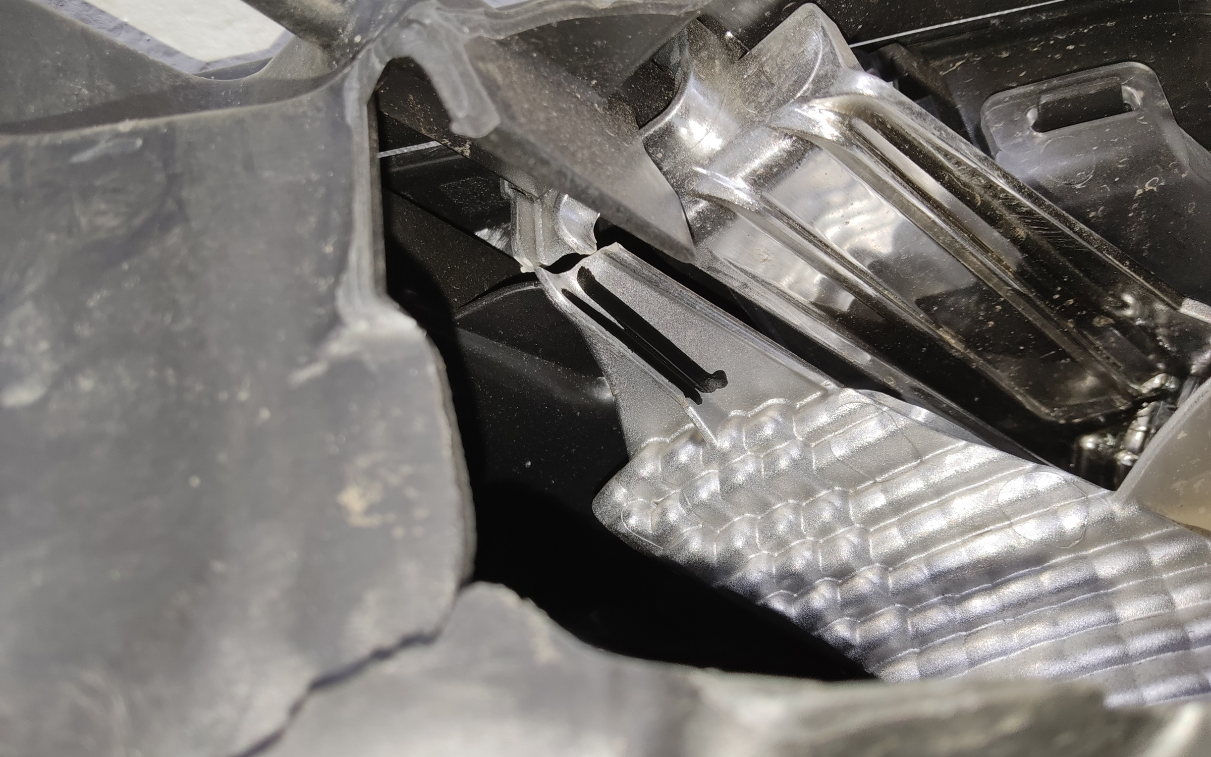 Фара передняя левая Nissan X-Trail T32 Restail LED