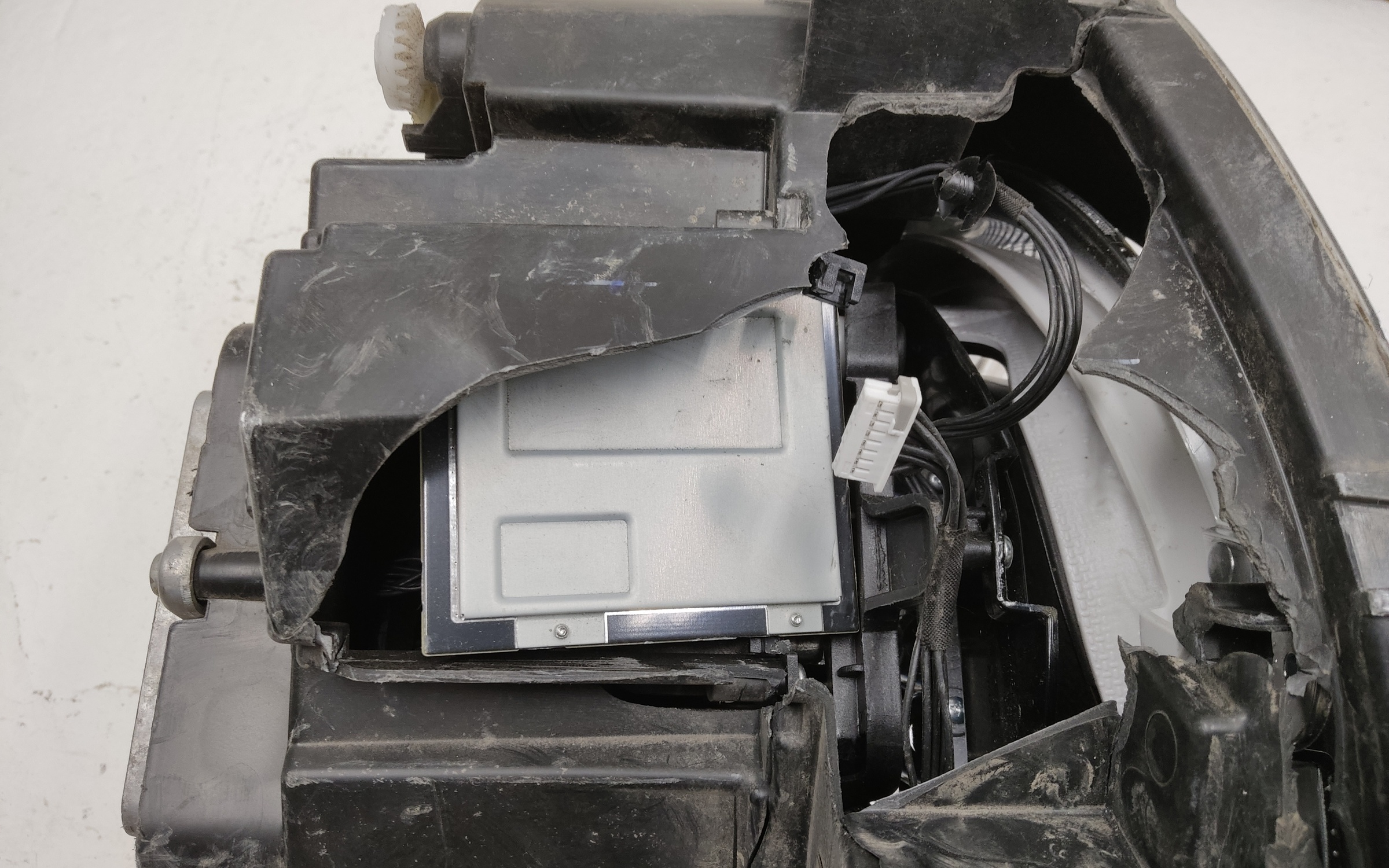 Фара передняя правая Haval Dargo LED