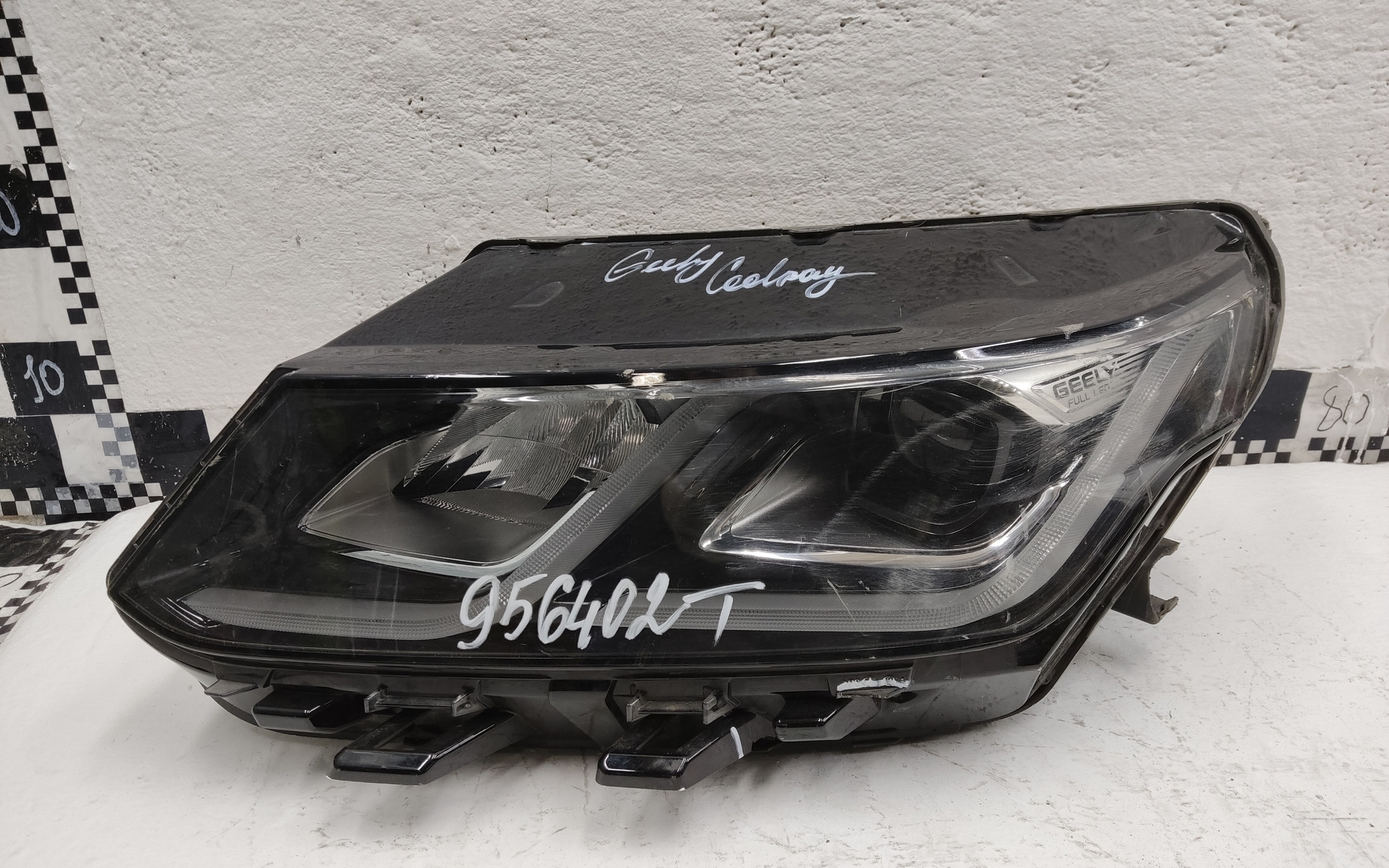 Фара передняя левая Geely Coolray LED