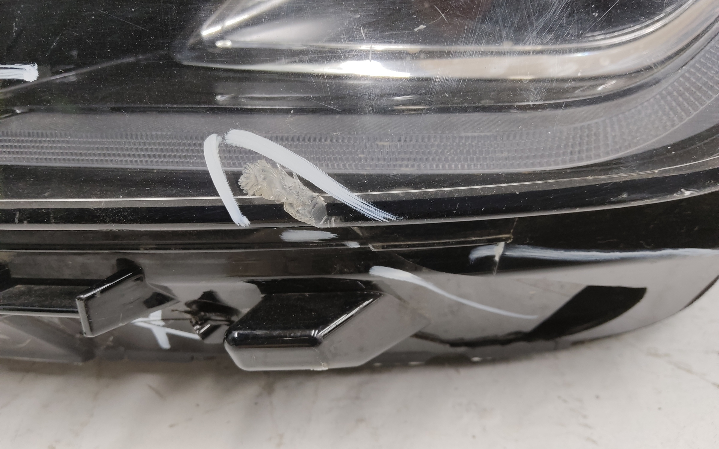 Фара передняя левая Geely Coolray LED