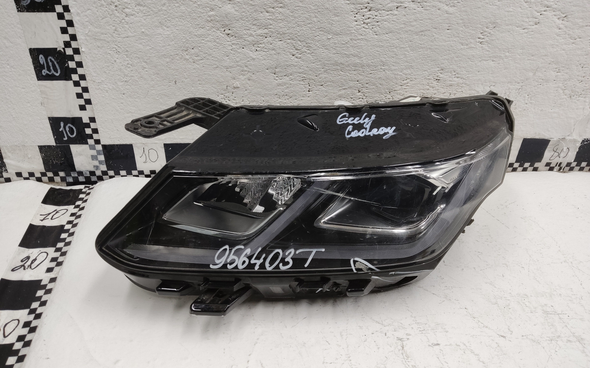 Фара передняя левая Geely Coolray LED