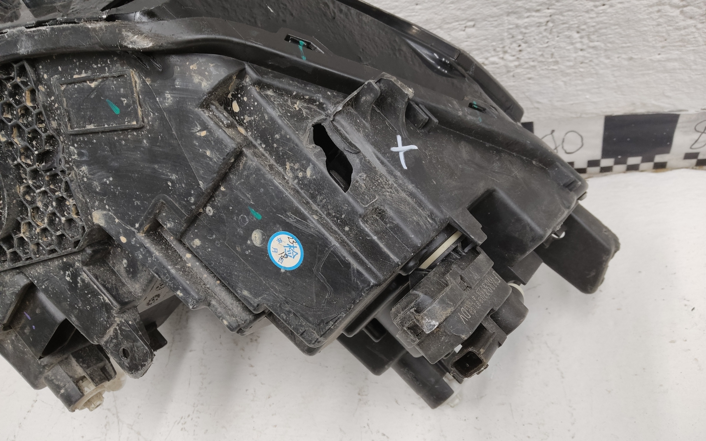 Фара передняя левая Geely Coolray LED