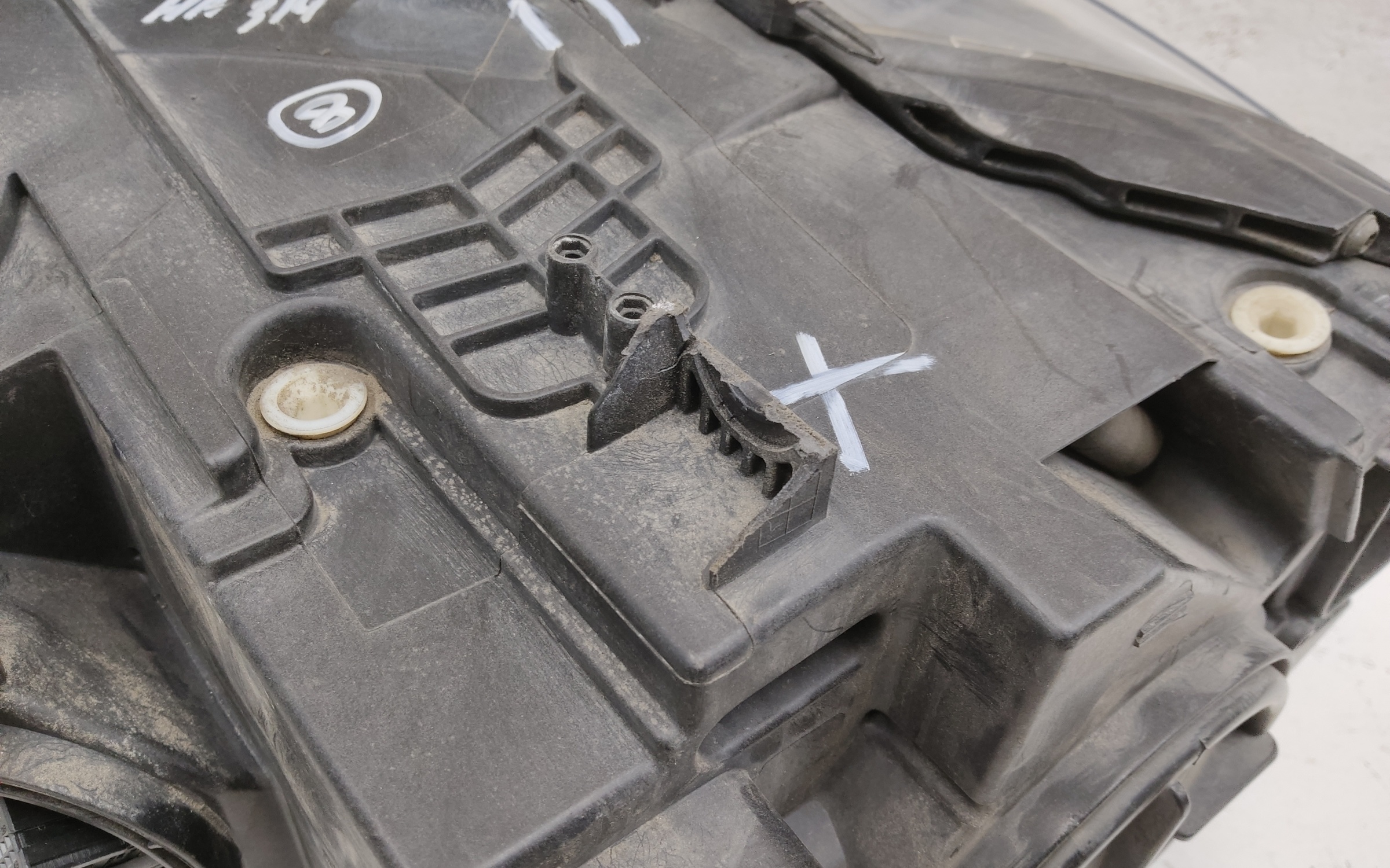 Фара передняя правая BMW X6 F16 LED