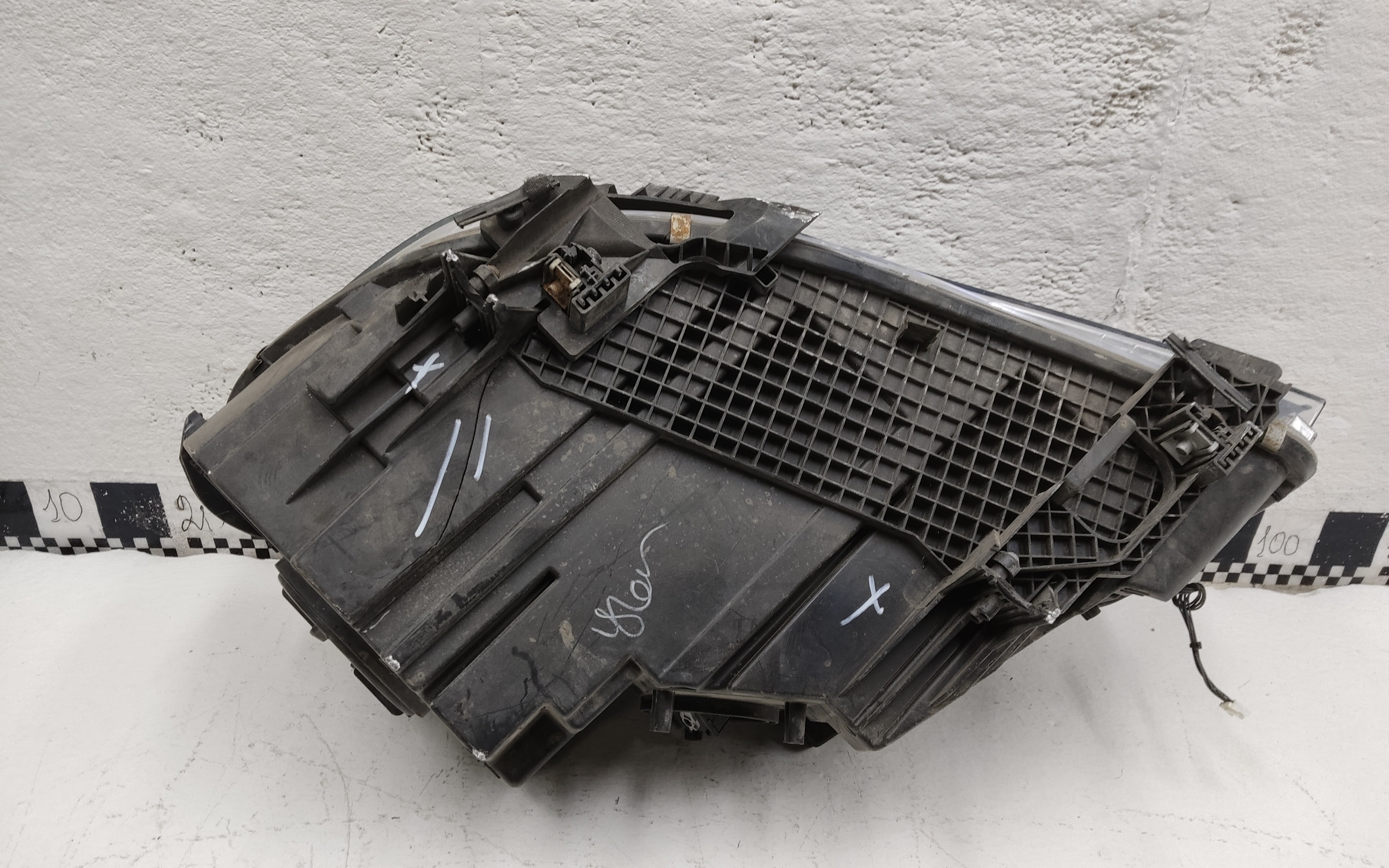 Фара передняя правая BMW X6 F16 LED