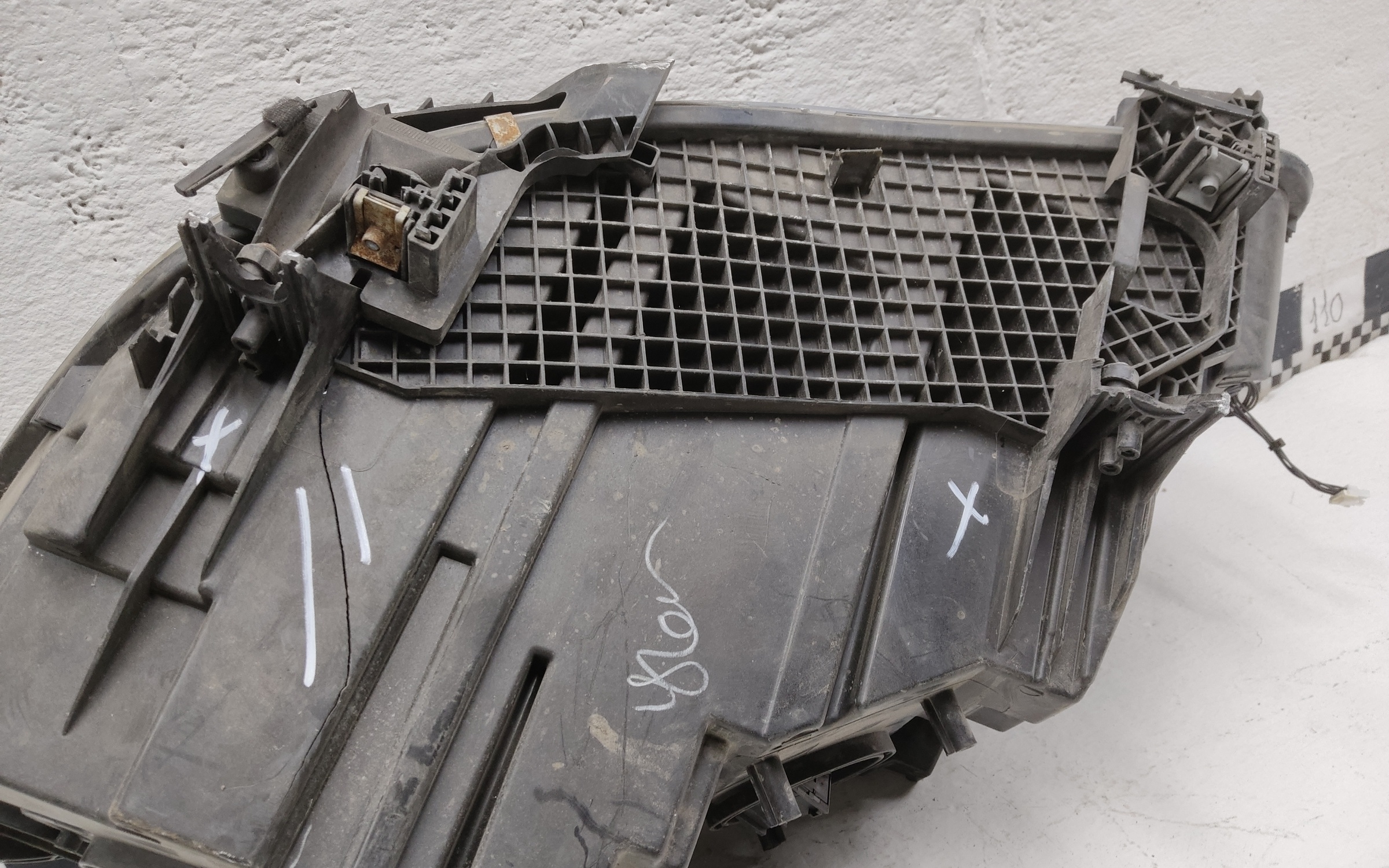 Фара передняя правая BMW X6 F16 LED