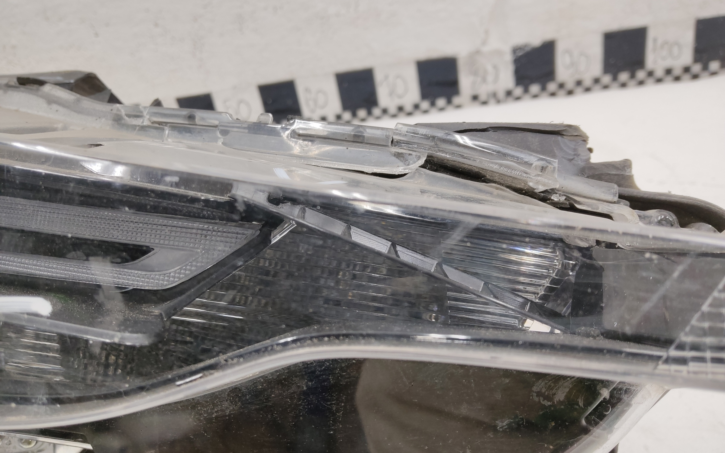 Фара передняя правая Mazda CX-5 2 LED