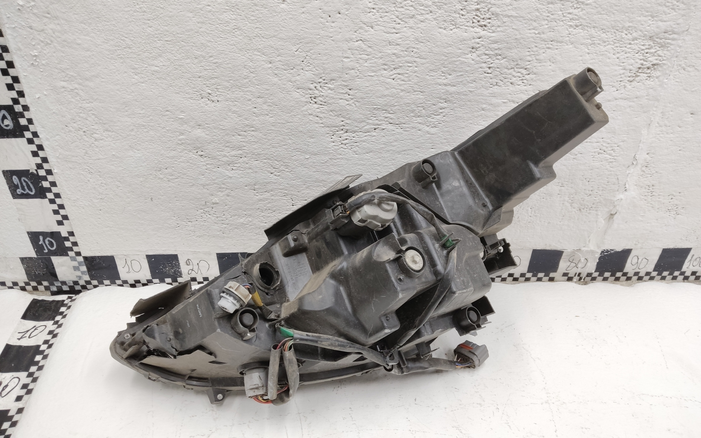 Фара передняя правая Mazda CX-5 2 LED