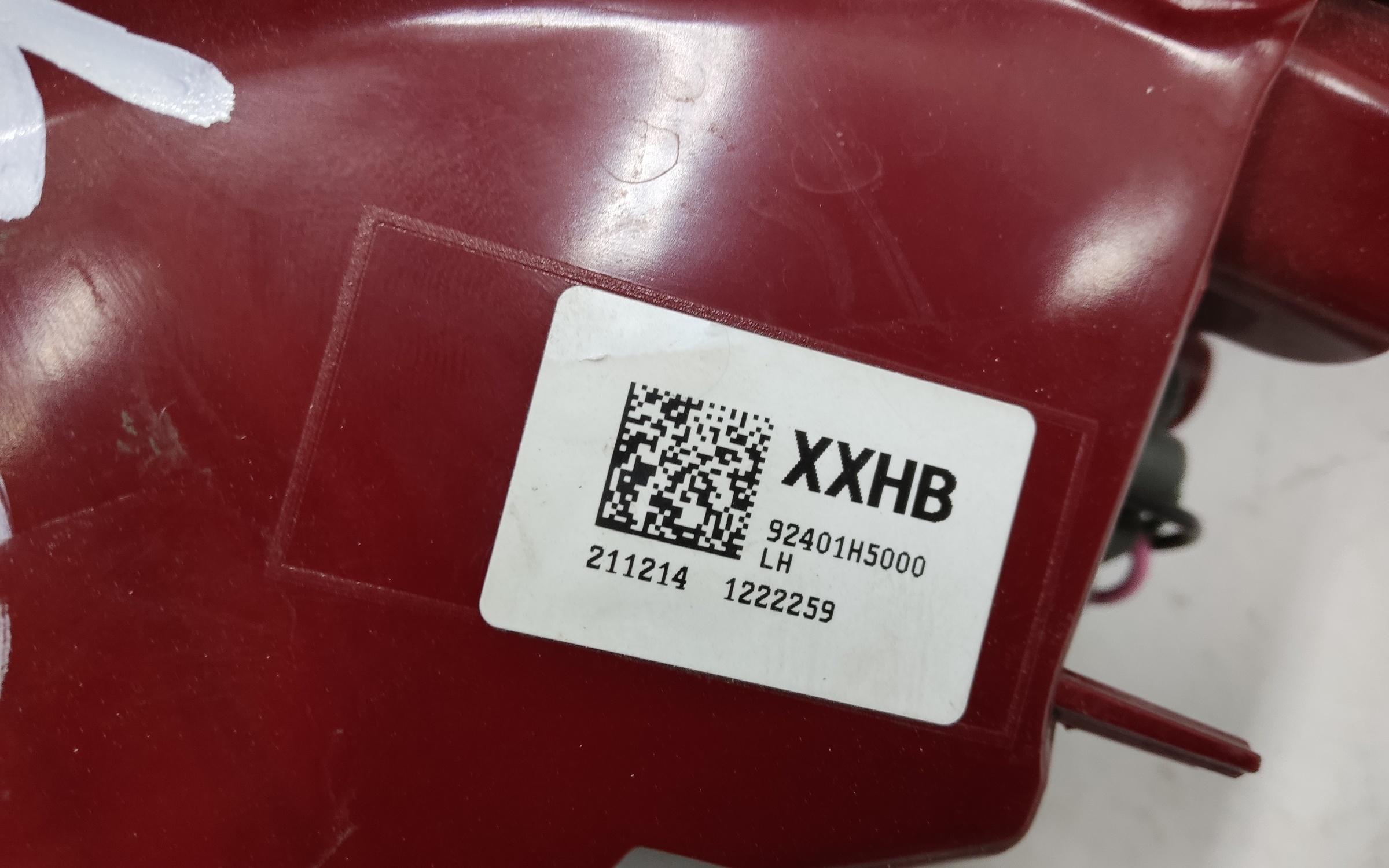 Фонарь задний левый наружный Hyundai Solaris 2