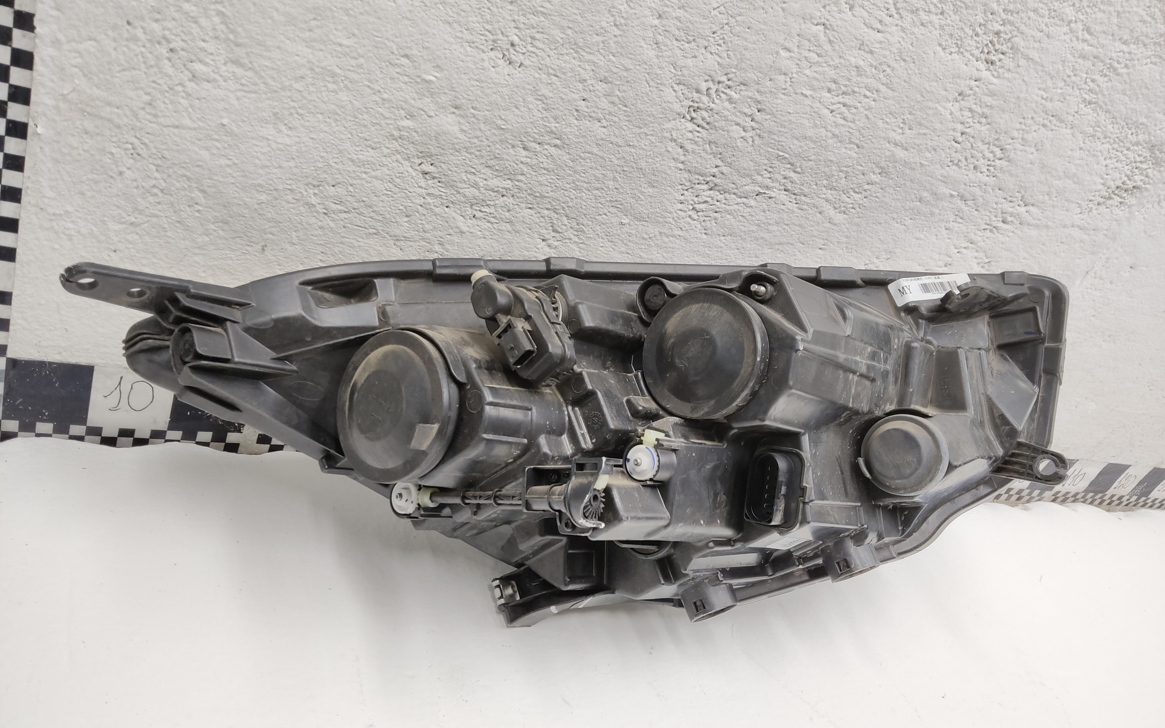 Фара передняя левая Chery Tiggo 4 Pro  LED