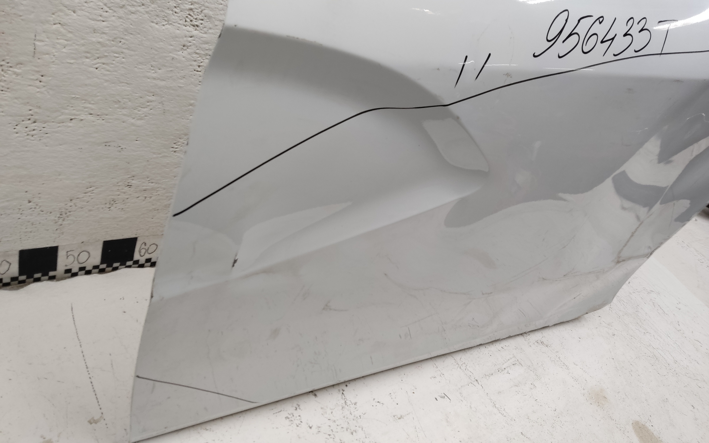 Дверь передняя левая Lada Vesta