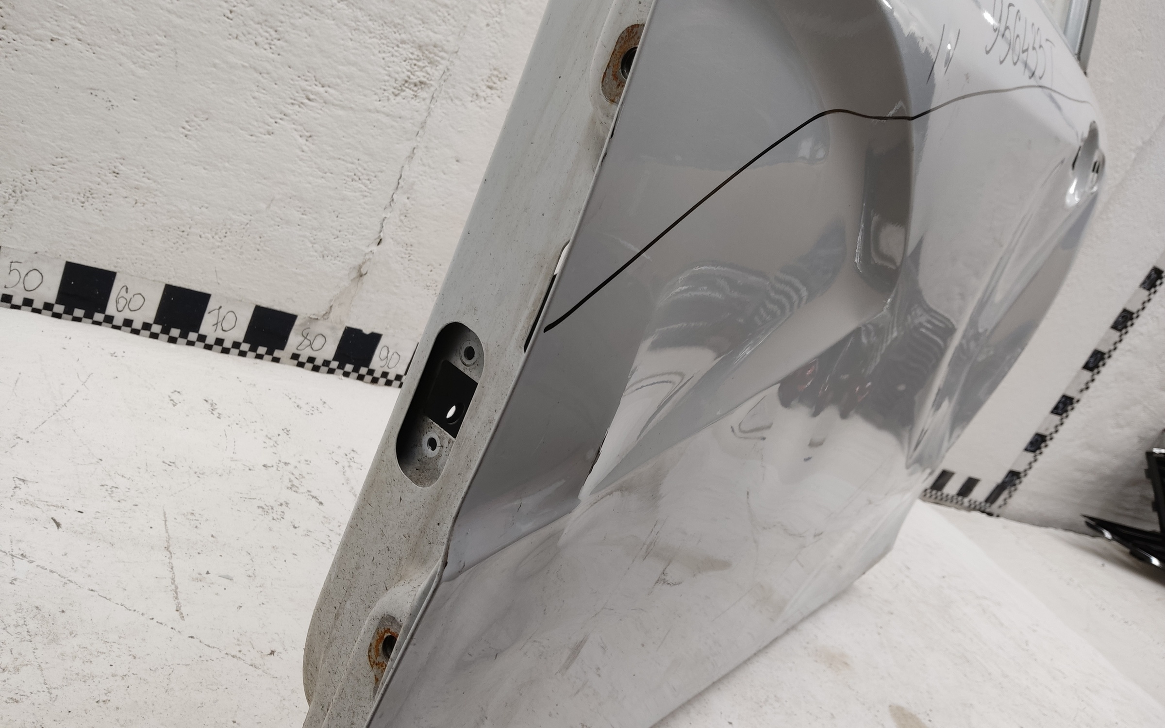 Дверь передняя левая Lada Vesta