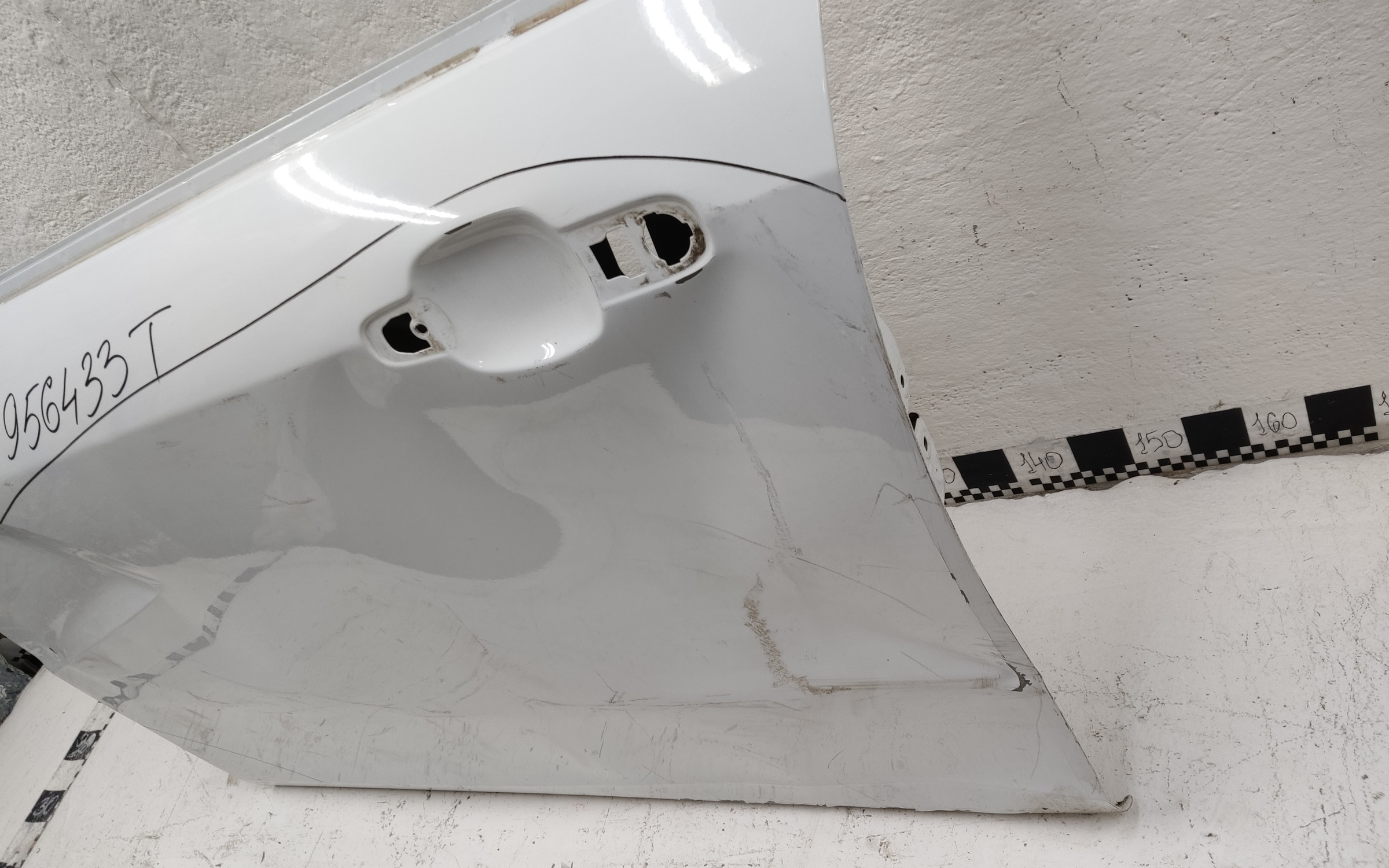 Дверь передняя левая Lada Vesta