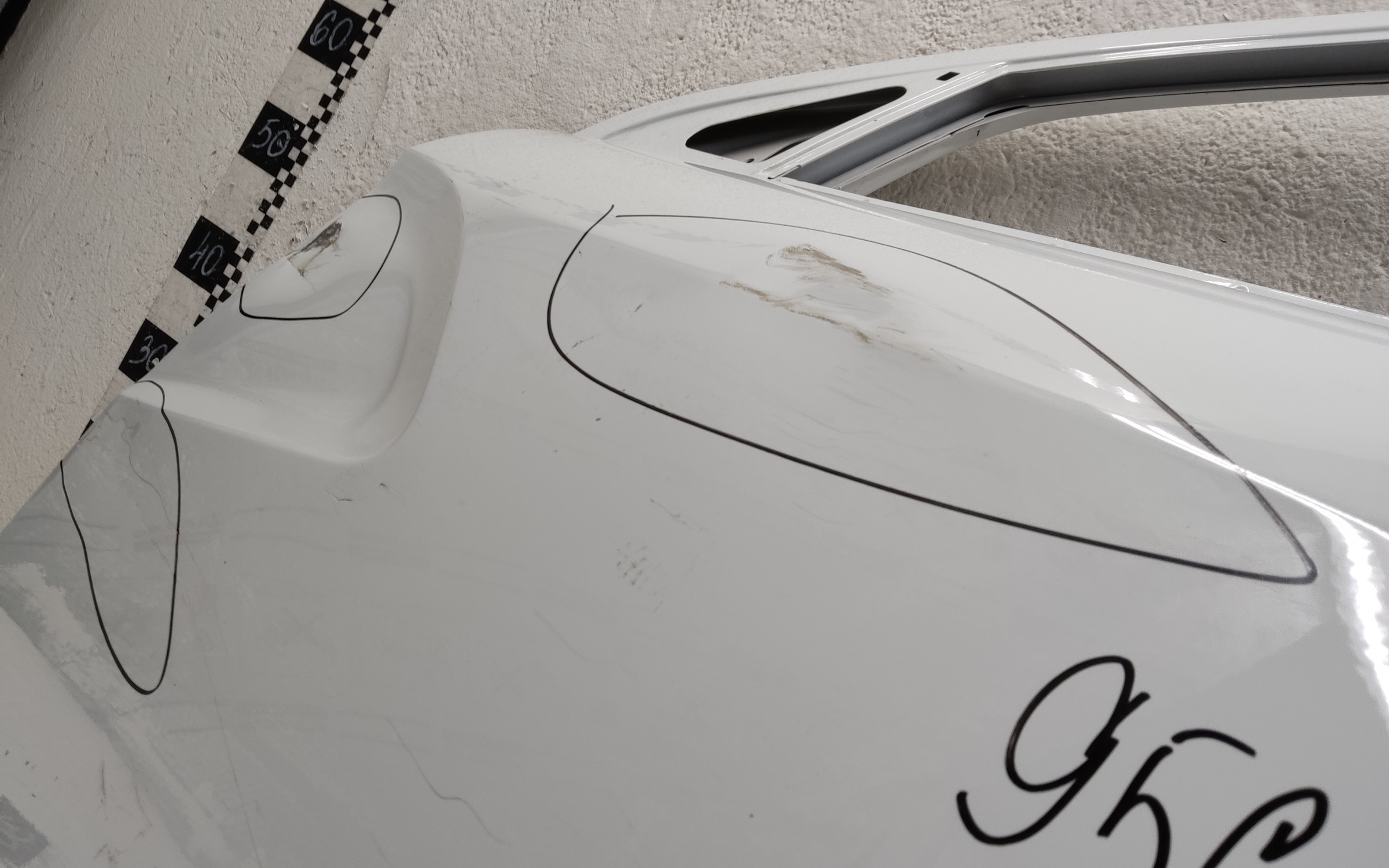 Дверь передняя левая Lada Vesta