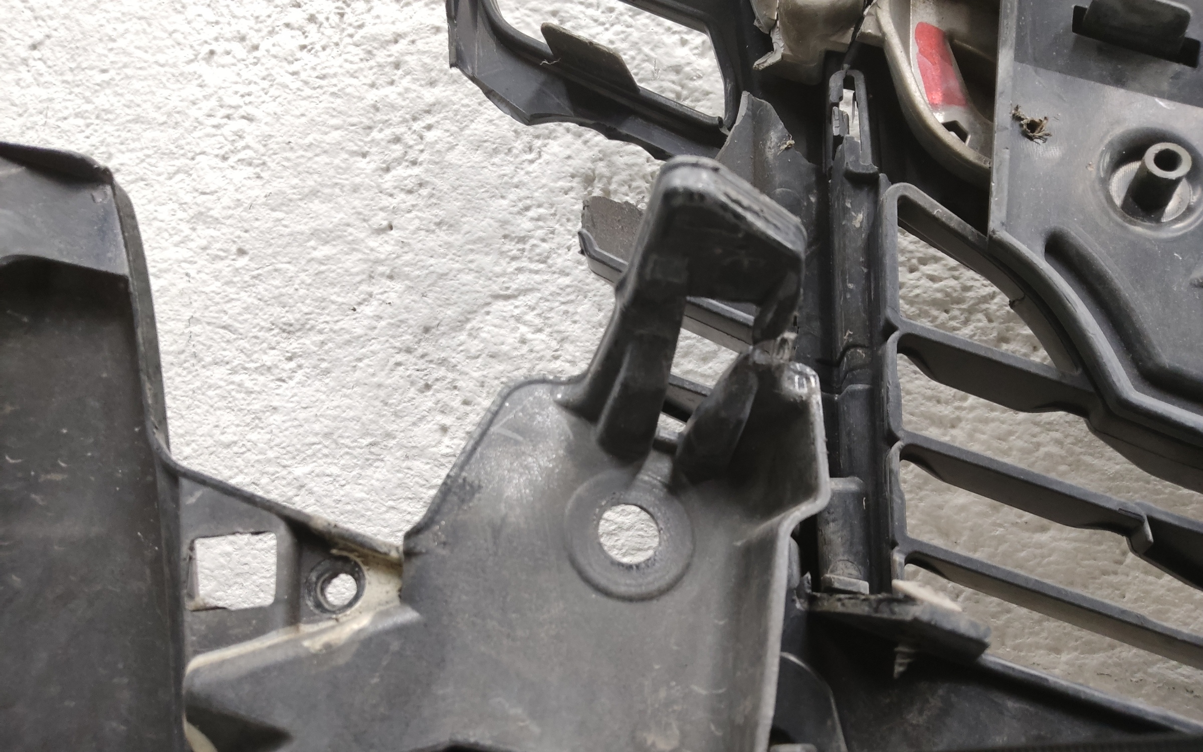 Бампер передний Toyota Alphard 3 Restail