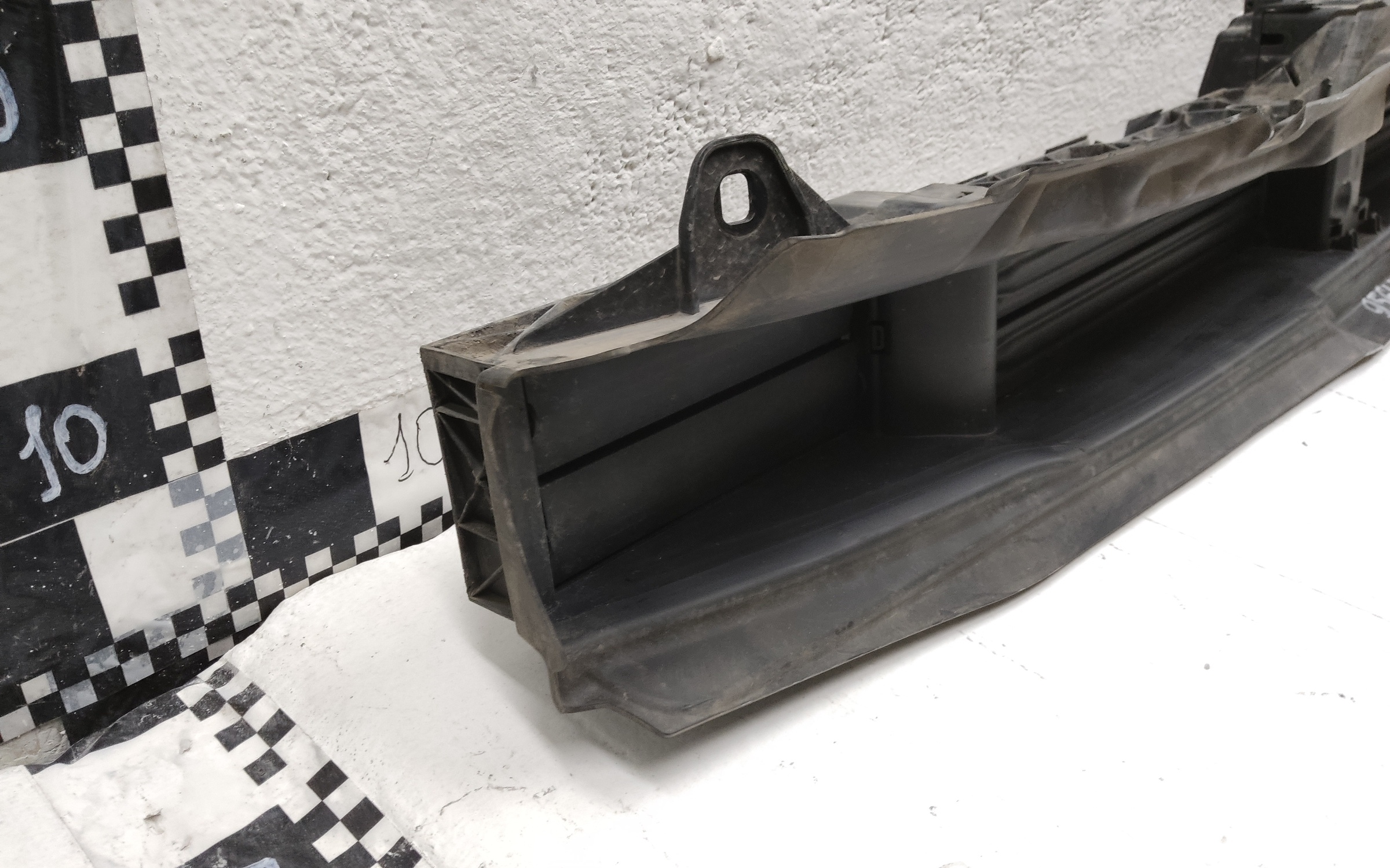 Воздуховод радиатора нижний BMW X5 G05