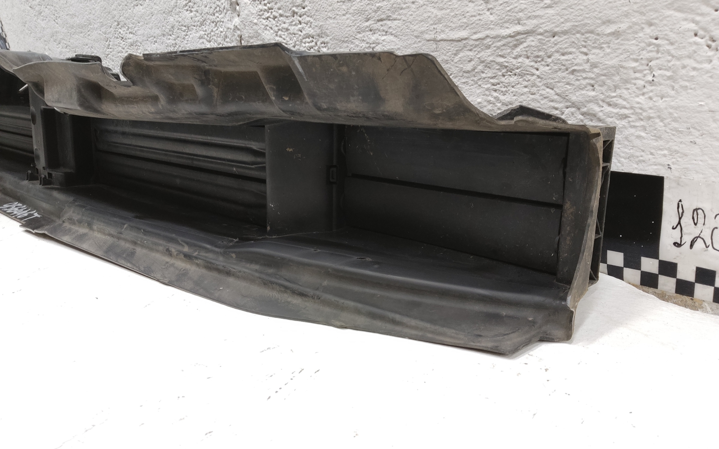 Воздуховод радиатора нижний BMW X5 G05