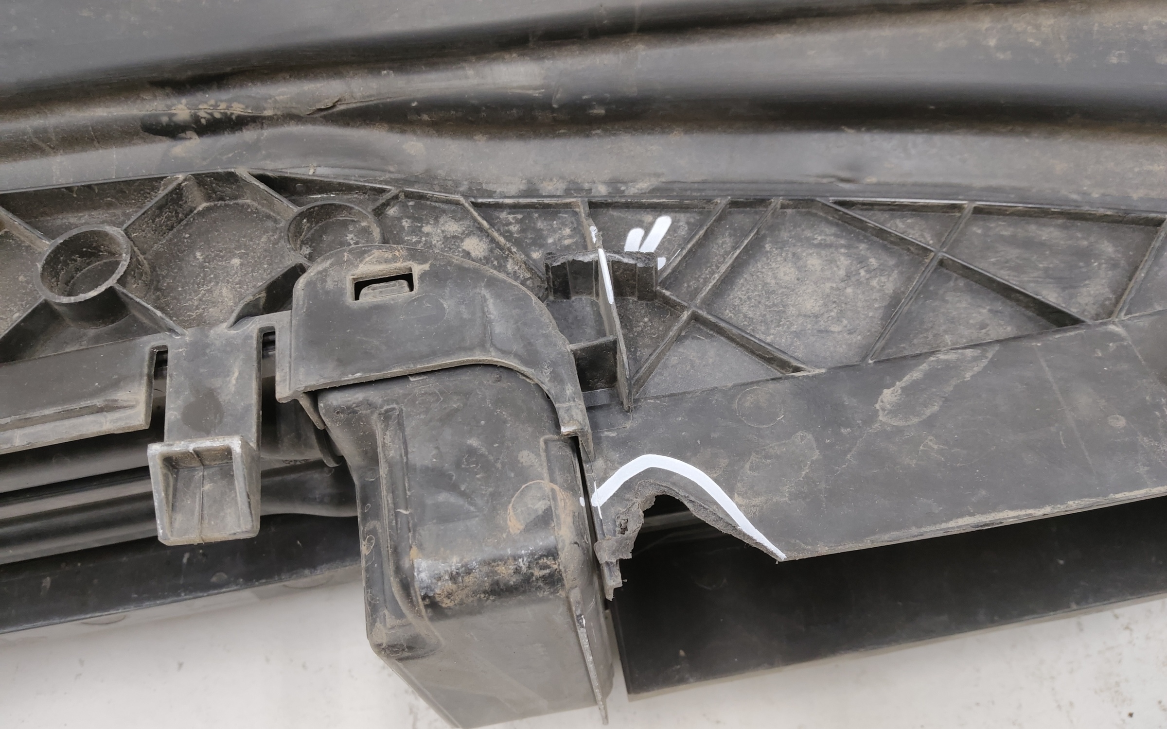 Воздуховод радиатора нижний BMW X5 G05