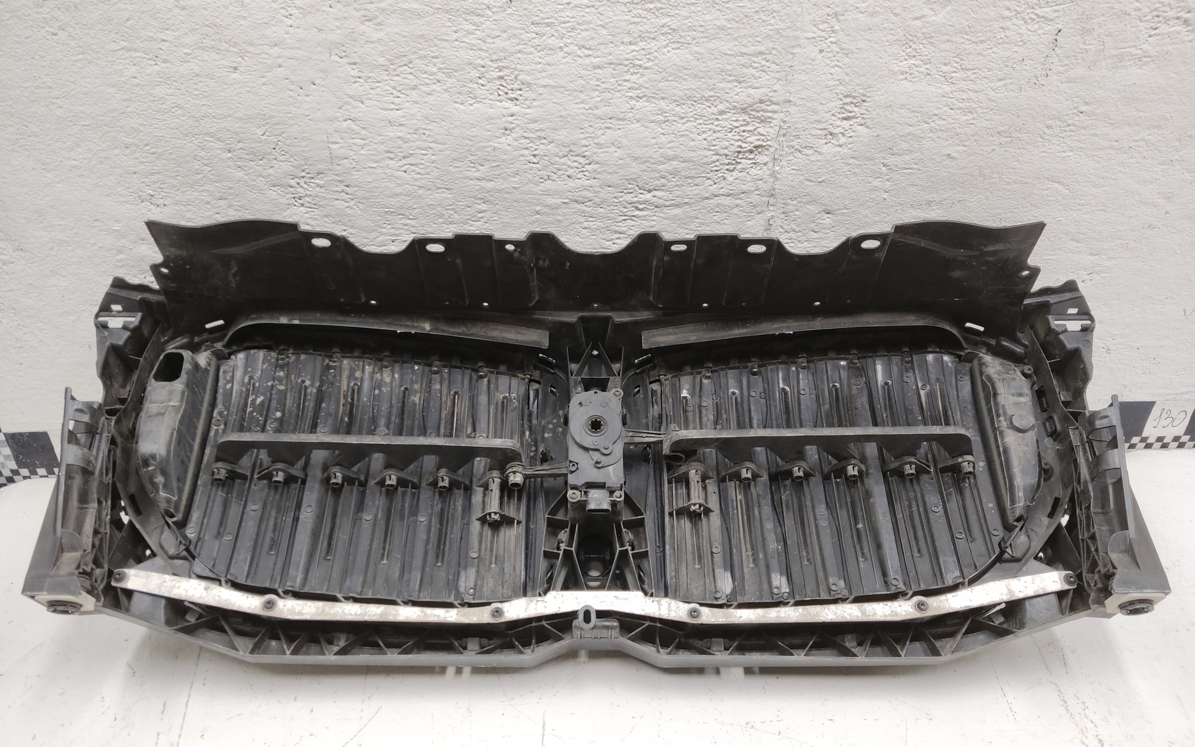 Жалюзи решетки радиатора BMW X5 G05