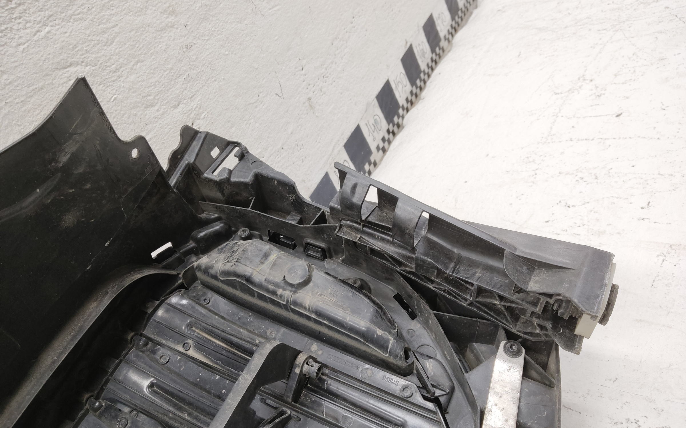 Жалюзи решетки радиатора BMW X5 G05