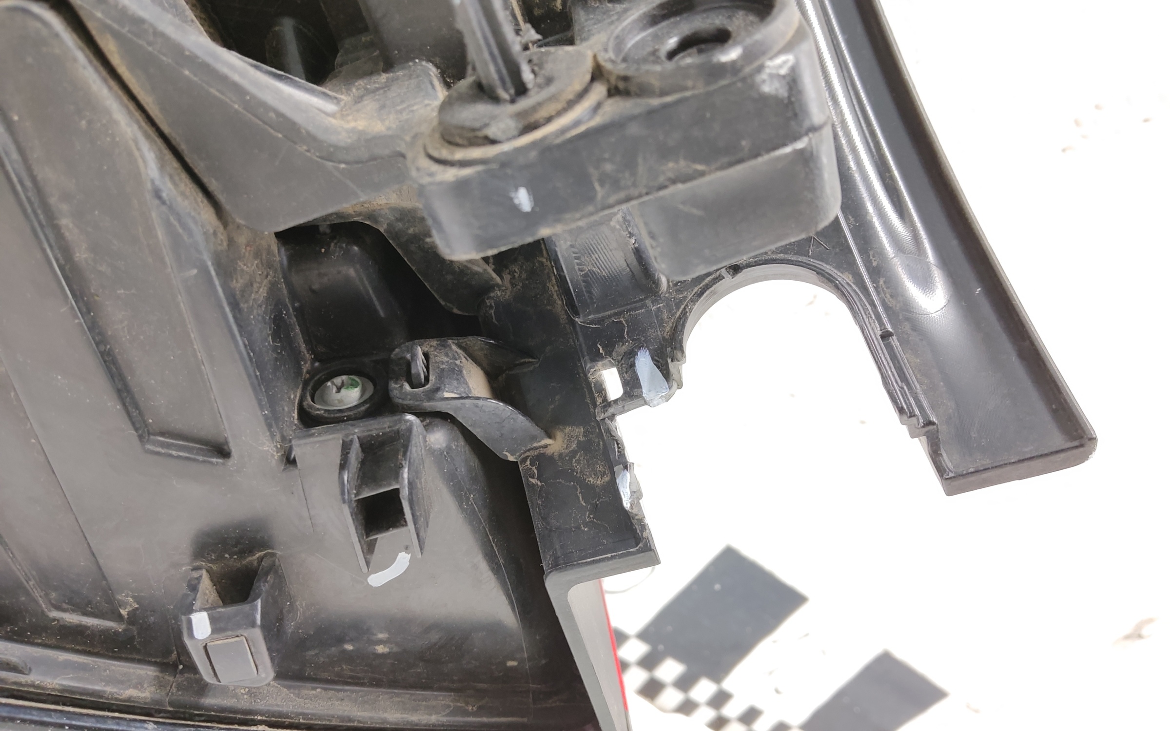 Фонарь задний правый наружный Exeed LX LED