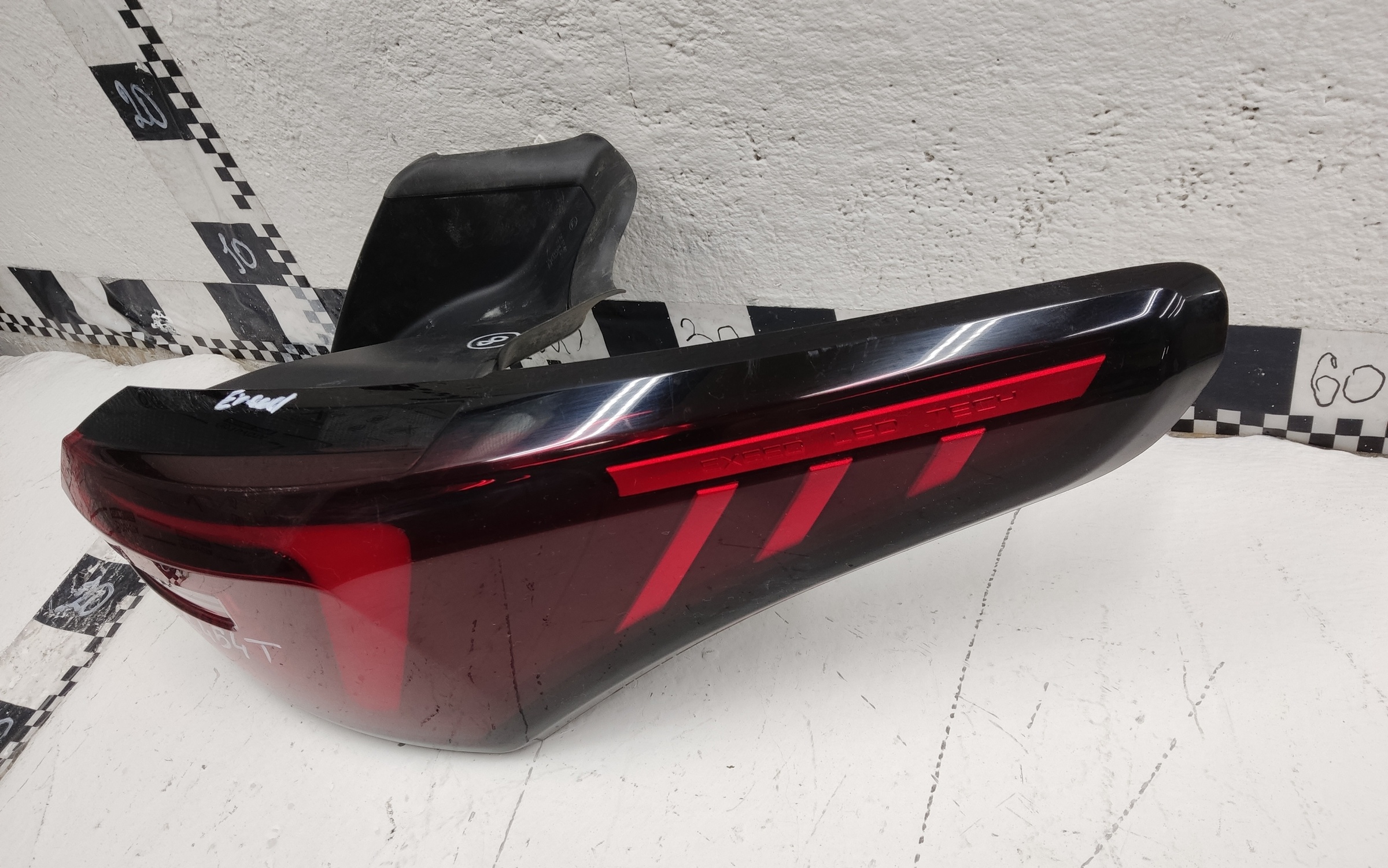 Фонарь задний правый наружный Exeed LX LED