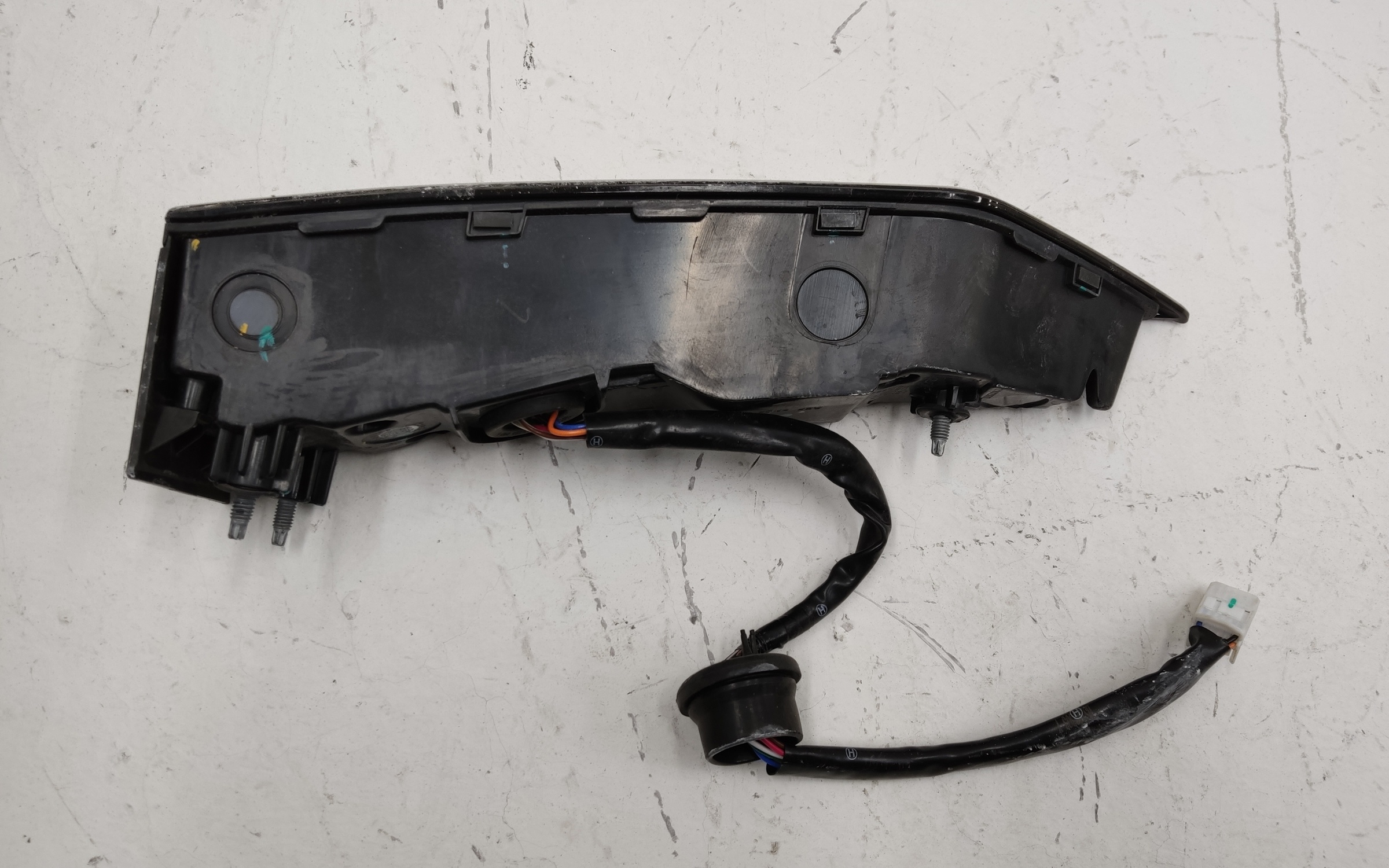 Фонарь задний левый внутренний Jetour Dashing