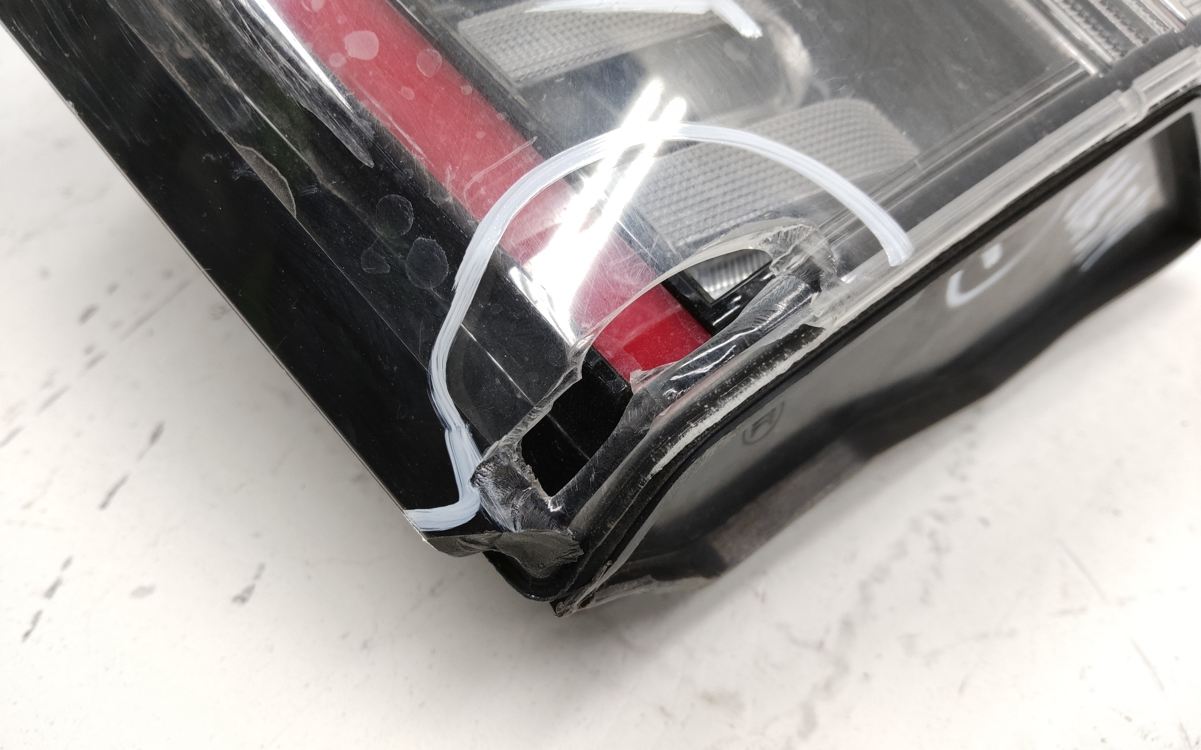 Фонарь задний правый внутренний Chery Tiggo 8 Pro