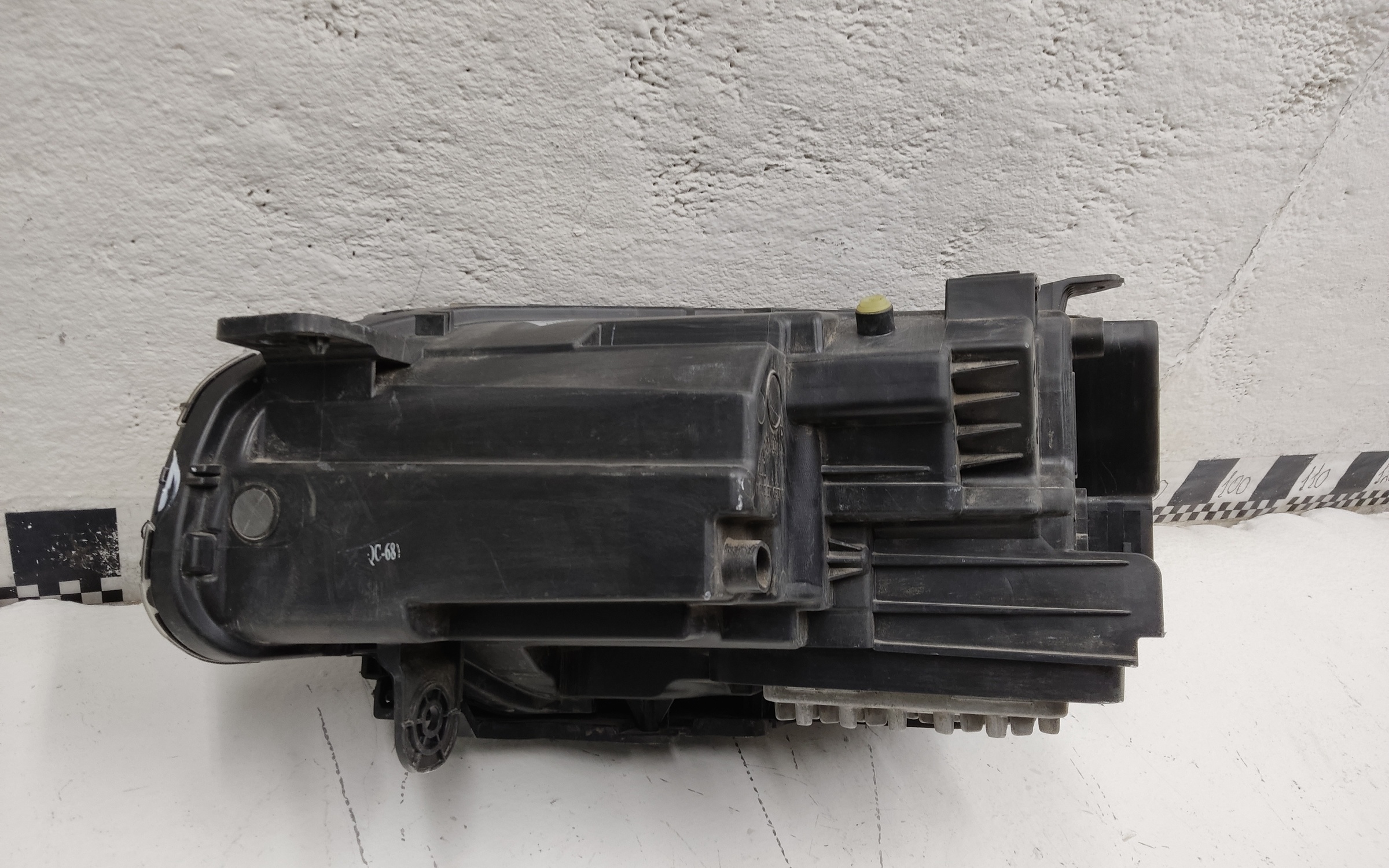 Фара передняя правая Geely Atlas Pro