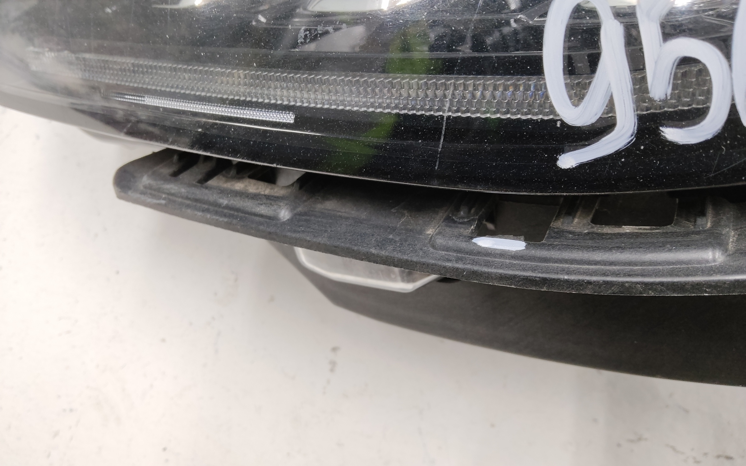 Фара передняя левая Geely Atlas Pro LED